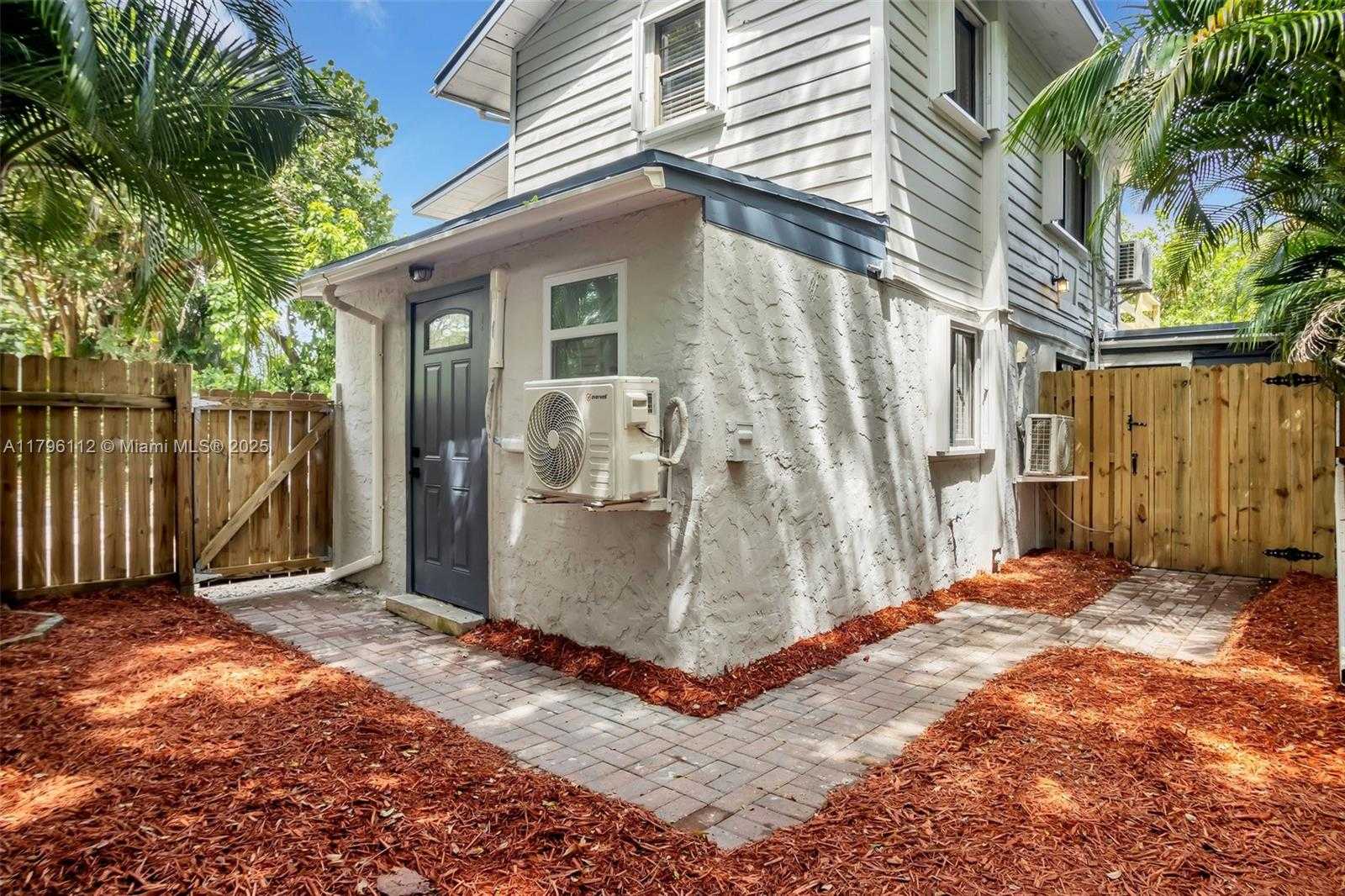 Small Image of 317 SOUTH WEST 9TH AVE #3, Fort Lauderdale Number 7