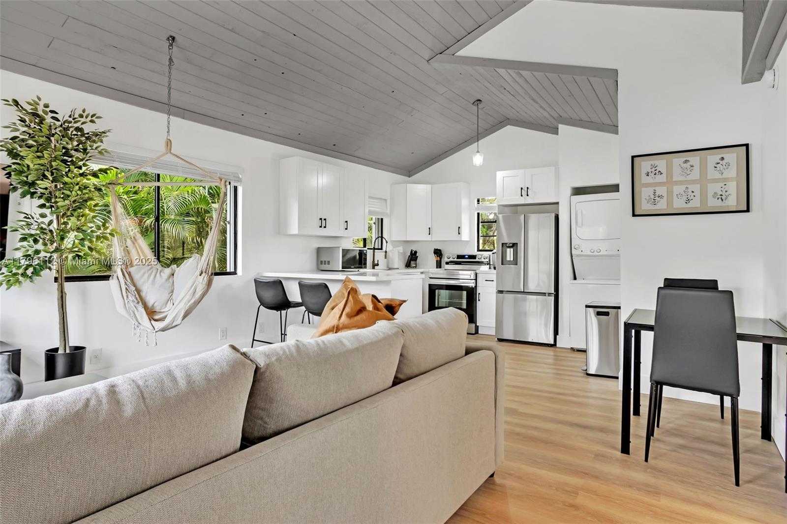 Small Image of 317 SOUTH WEST 9TH AVE #3, Fort Lauderdale Number 9