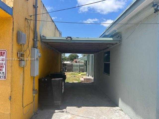 Small Image of Dania Beach Number 7