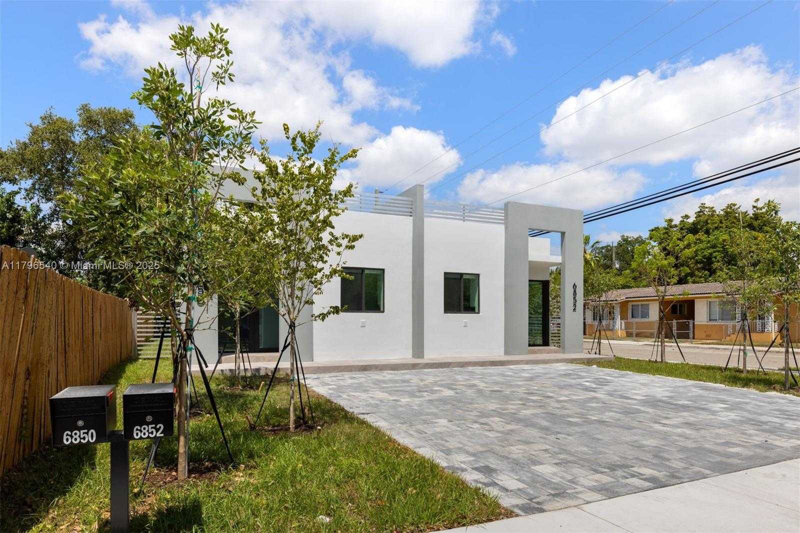 Small Image of 6850 NORTH WEST 4TH AVE #2, Miami Number 23