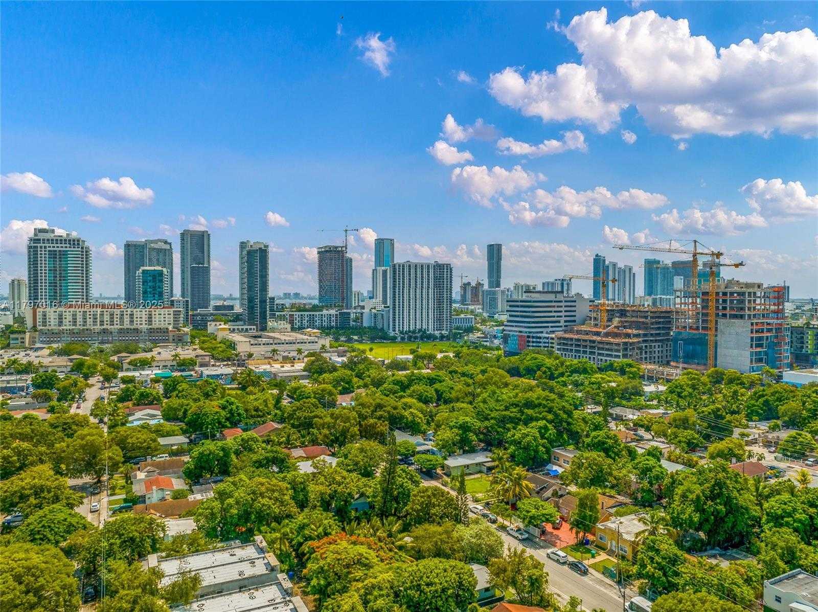 Small Image of 120 NORTH WEST 32ND ST, Miami Number 16