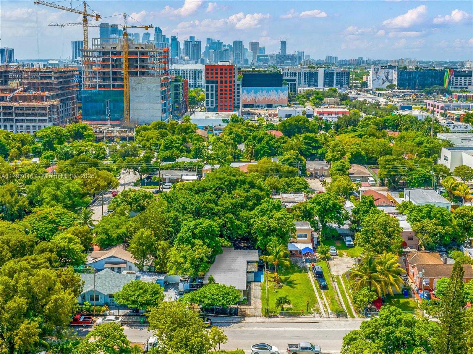 Small Image of 120 NORTH WEST 32ND ST, Miami Number 19