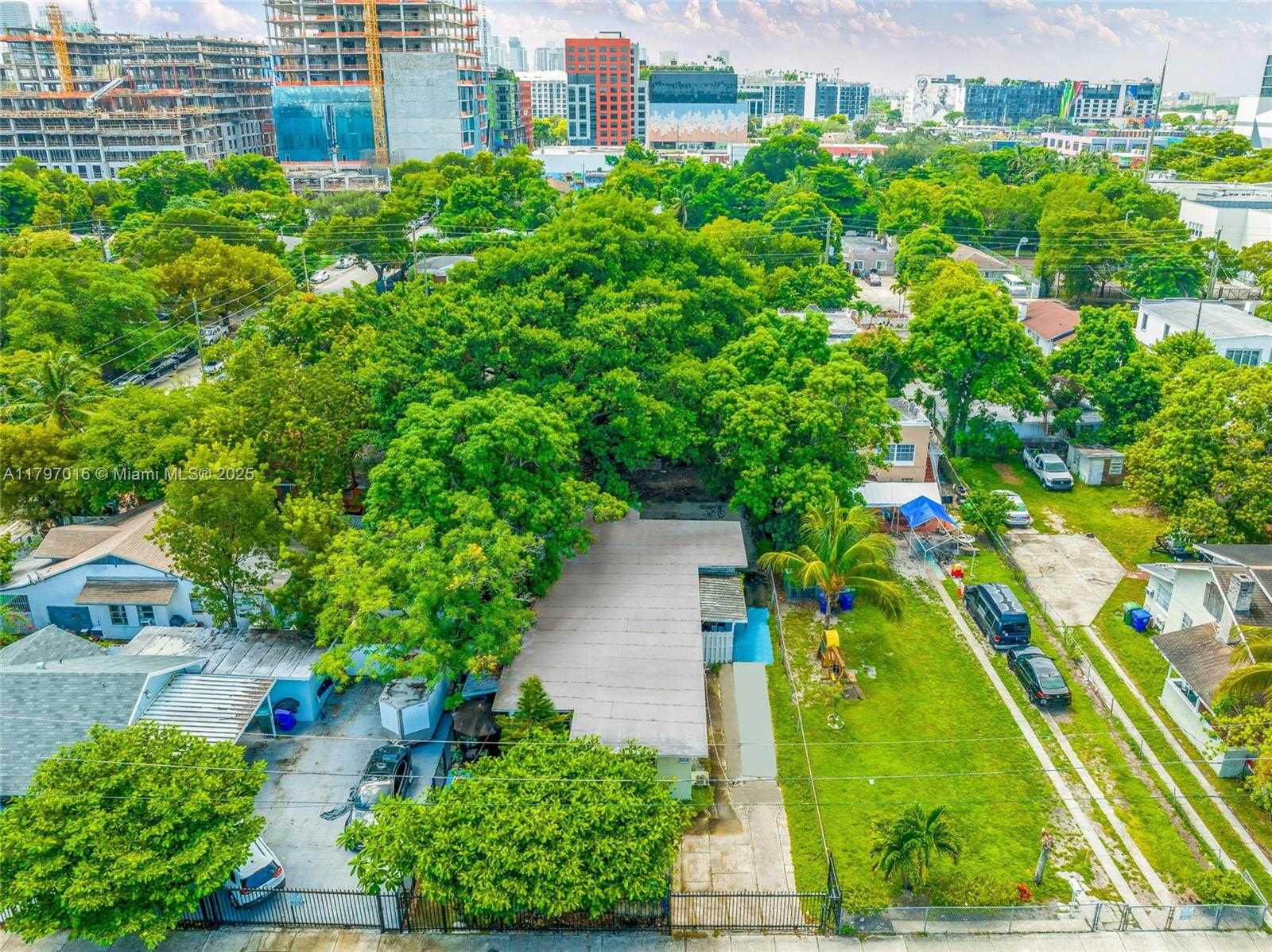 Small Image of 120 NORTH WEST 32ND ST, Miami Number 3