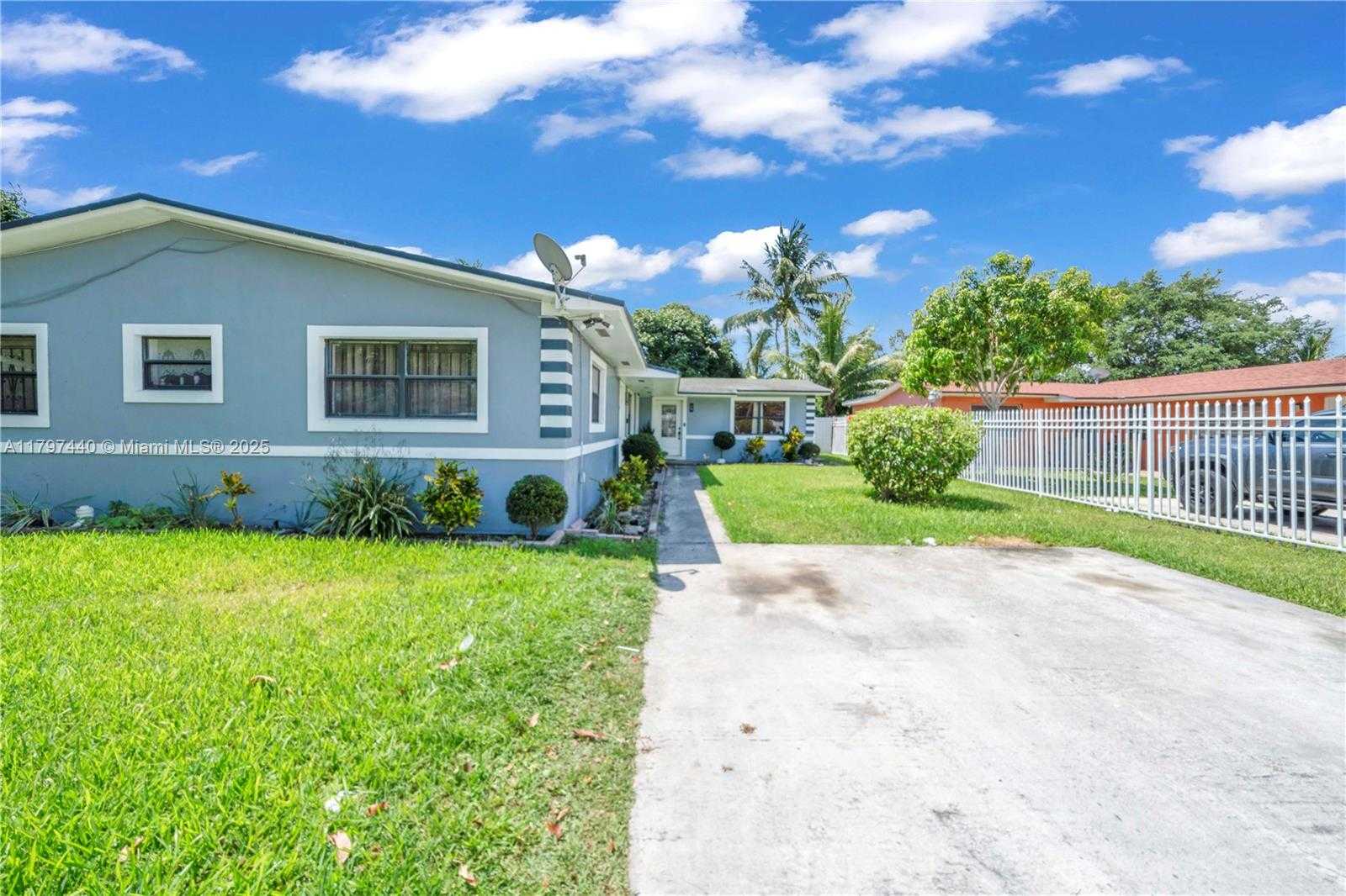 Small Image of 1290 NORTH EAST 144TH ST #2, Miami Number 2