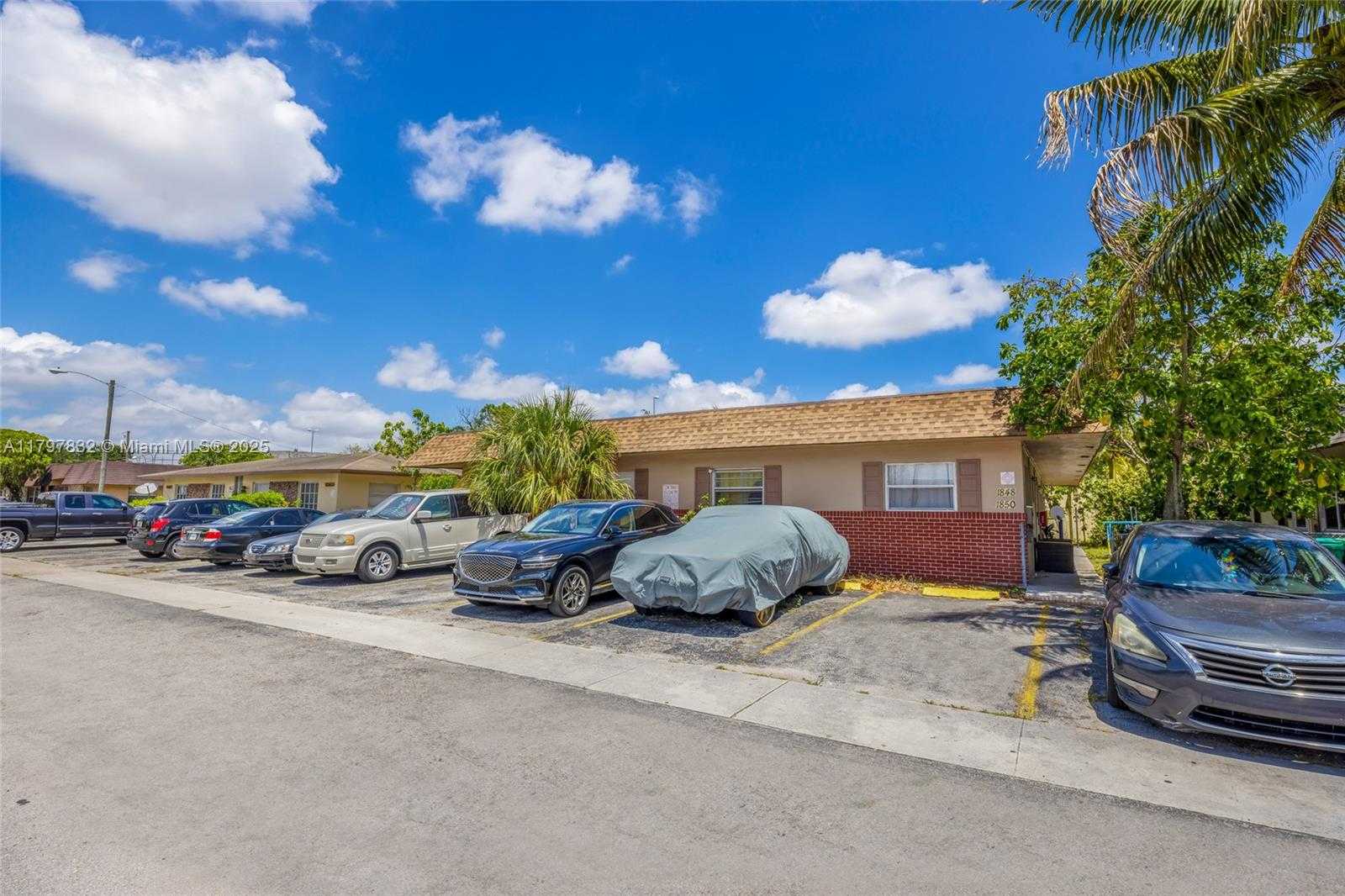 Small Image of 1848 NORTH WEST 52ND AVE, Lauderhill Number 3