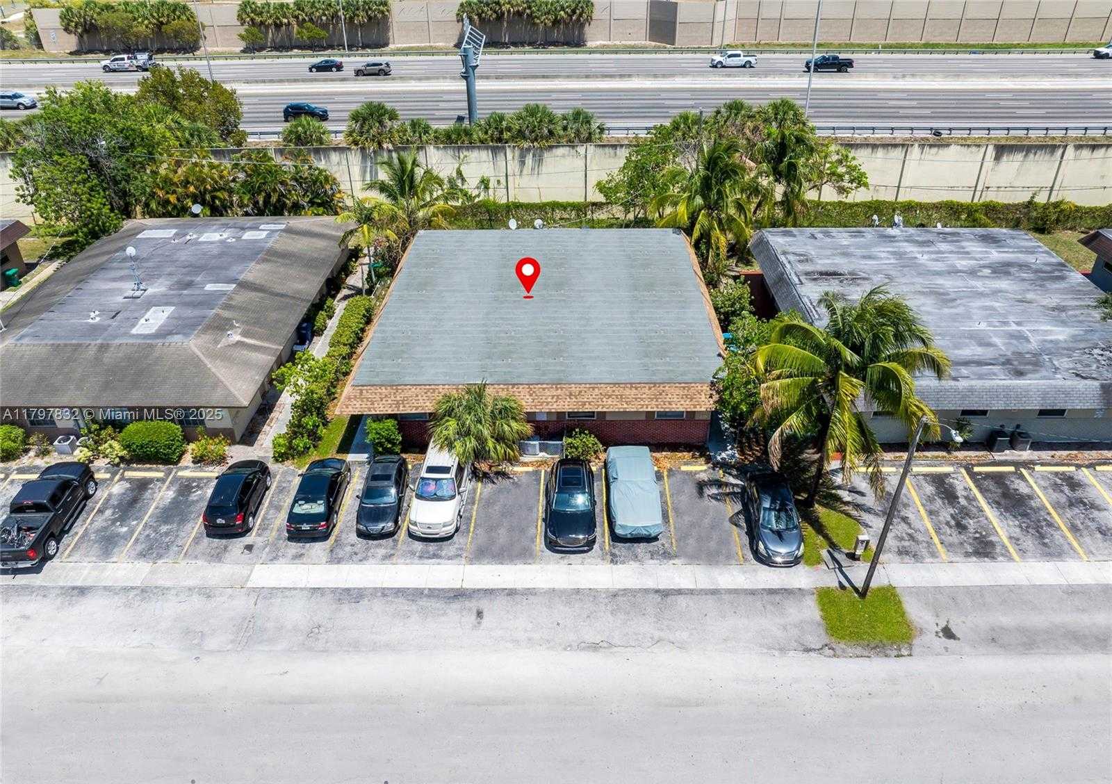 Small Image of 1848 NORTH WEST 52ND AVE, Lauderhill Number 4