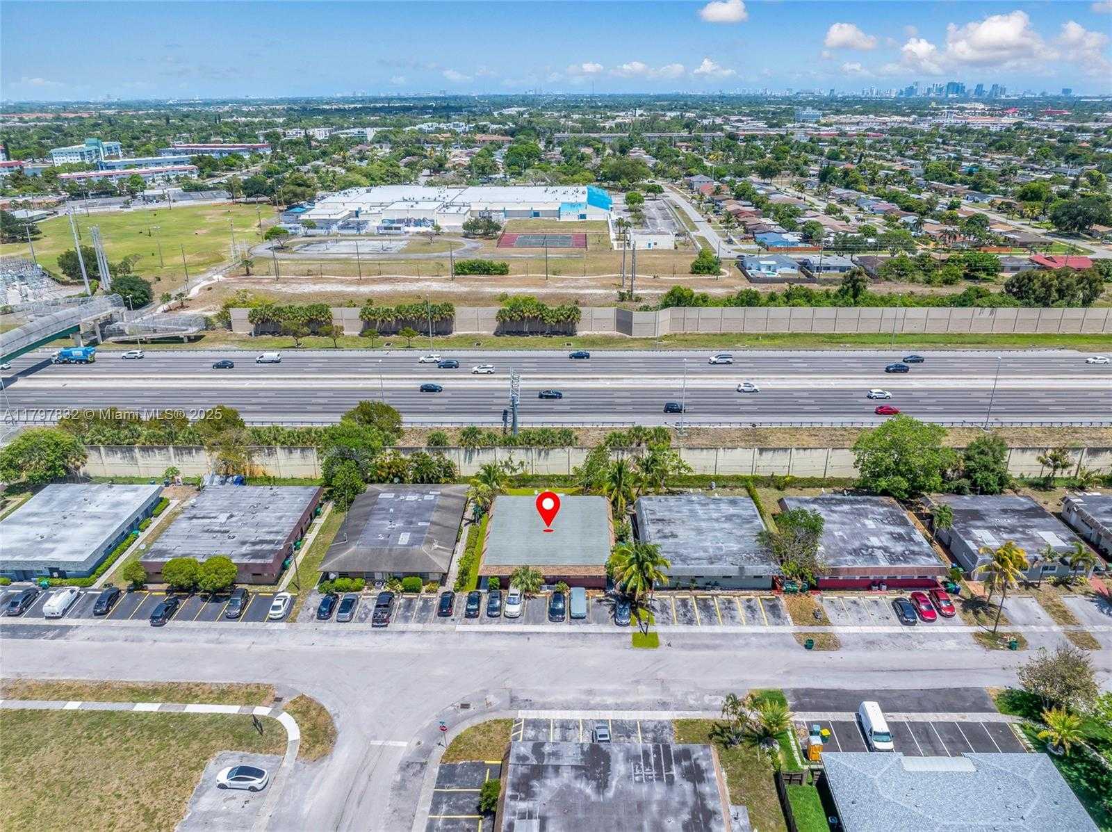 Small Image of 1848 NORTH WEST 52ND AVE, Lauderhill Number 7