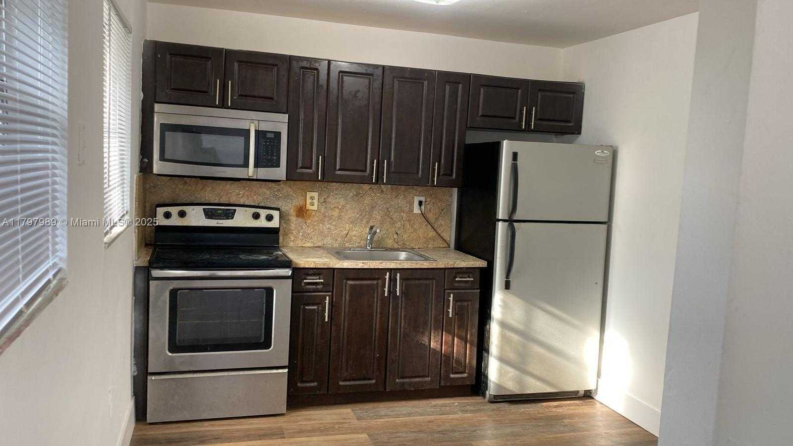 Small Image of 1173 NORTH WEST 65TH ST, Miami Number 4