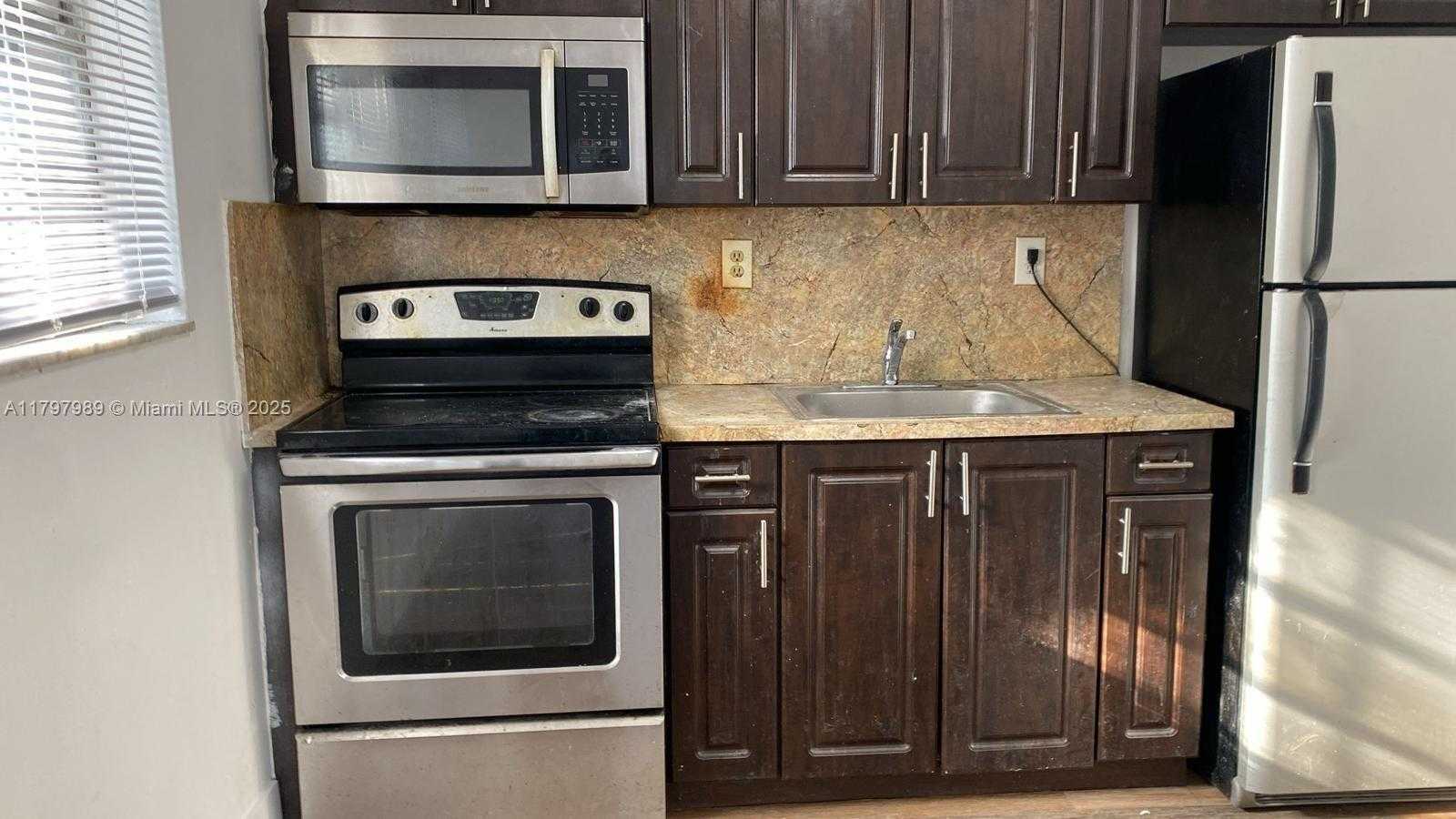 Small Image of 1173 NORTH WEST 65TH ST, Miami Number 5