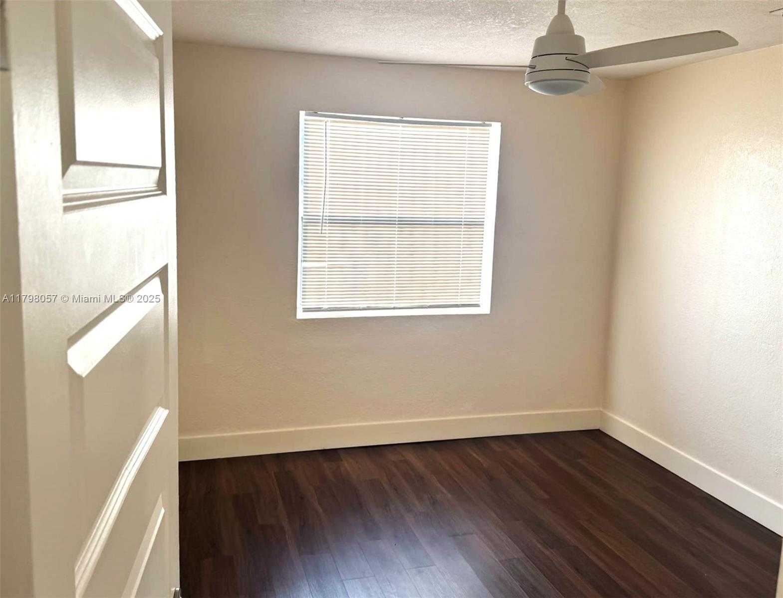 Small Image of 1291 NORTH EAST 146TH ST #2, Miami Number 12