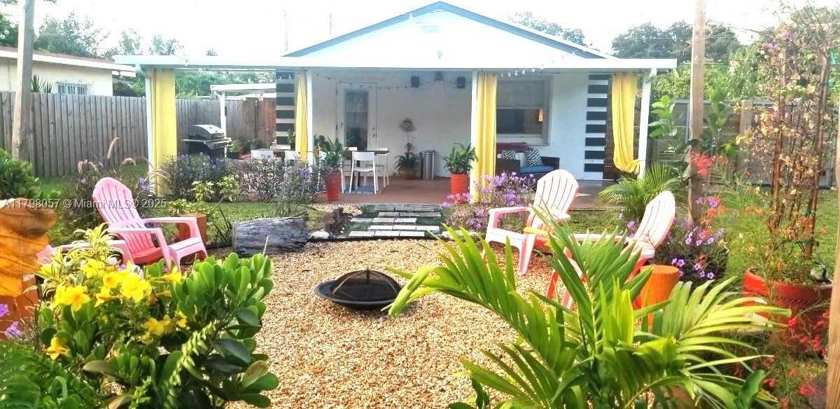 Small Image of 1291 NORTH EAST 146TH ST #2, Miami Number 8