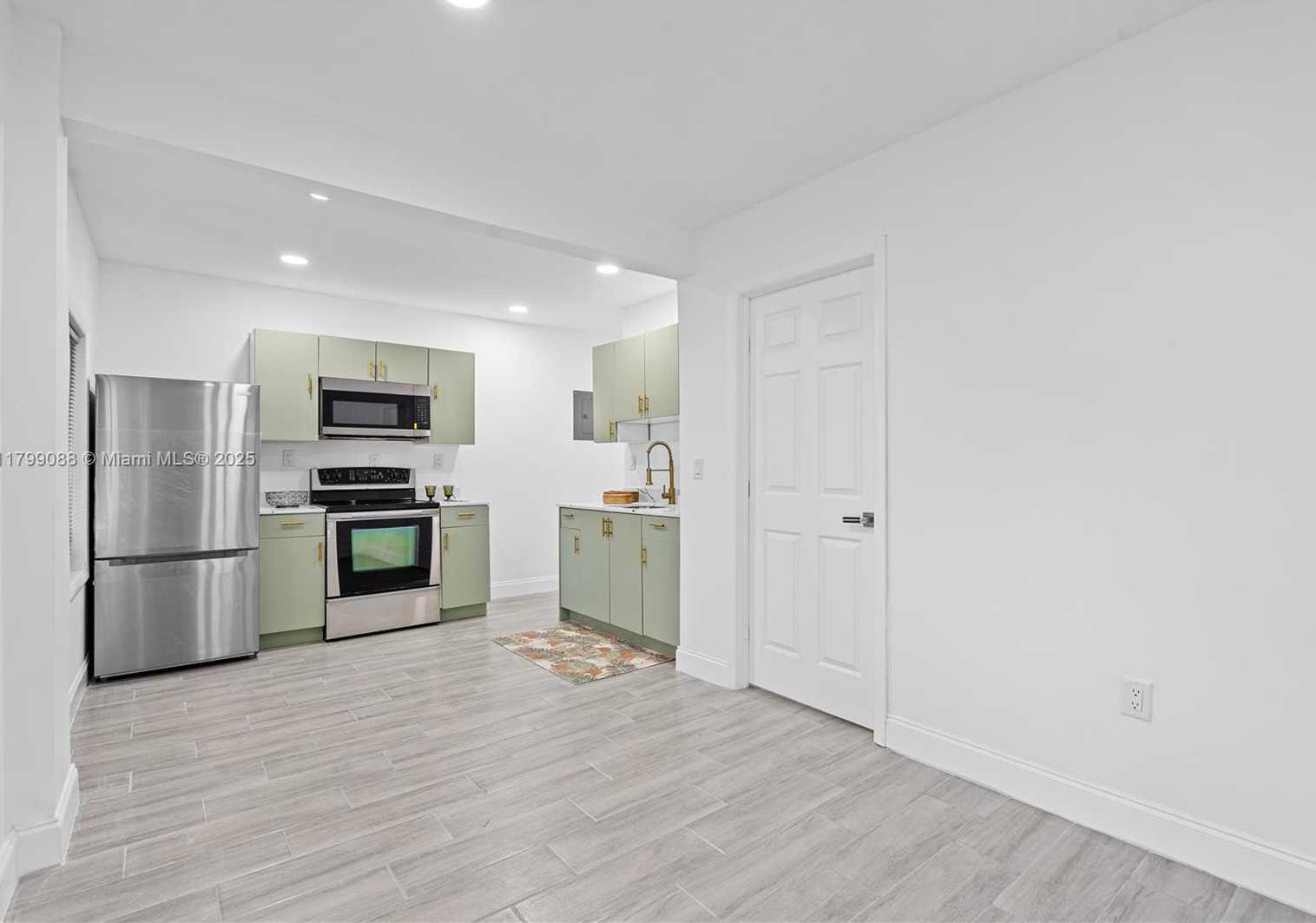Small Image of 1824 NORTH WEST 47TH ST #3, Miami Number 34