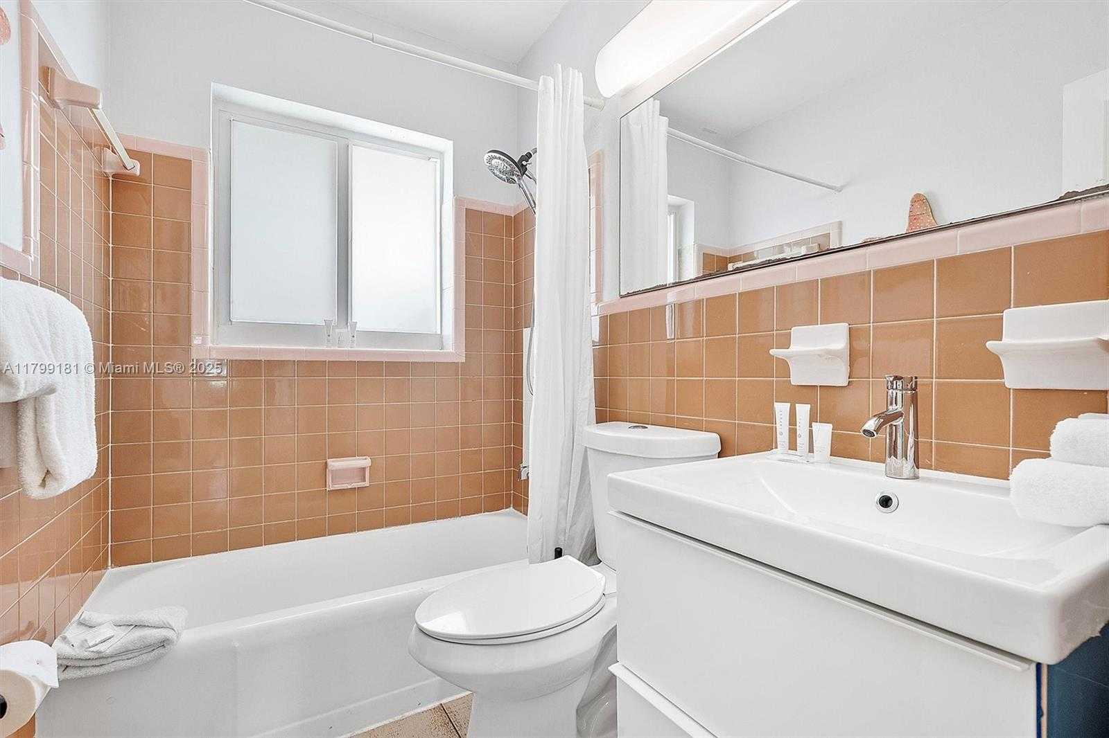 Small Image of 1411 NORTH EAST 12TH ST #3, Fort Lauderdale Number 17