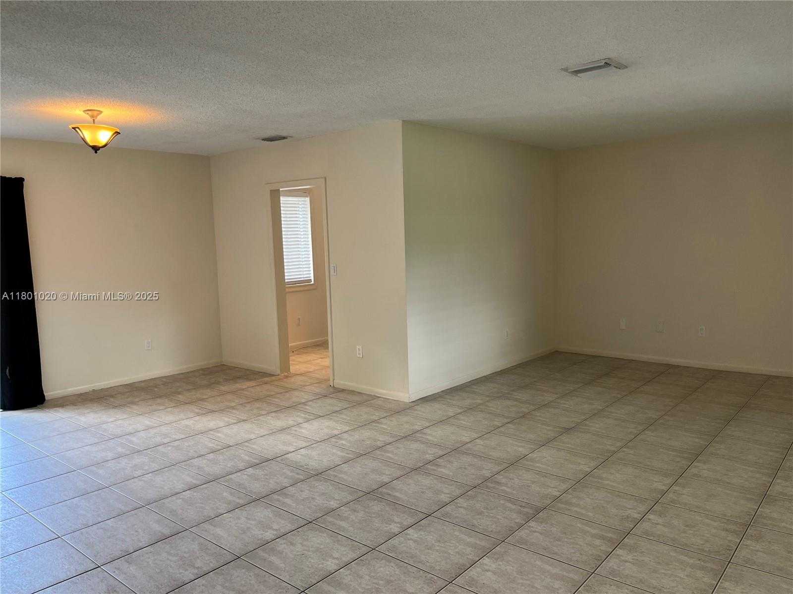 Small Image of 5031 PONCE DE LEON BLVD #2, Coral Gables Number 9