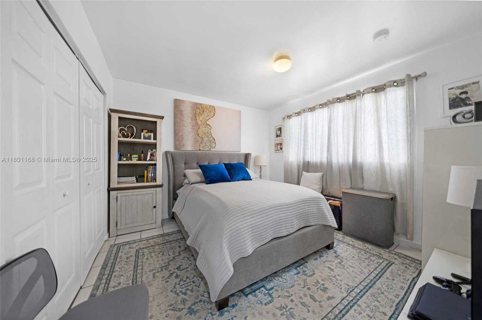 Small Image of 569 SOUTH WEST 4TH ST, Miami Number 4