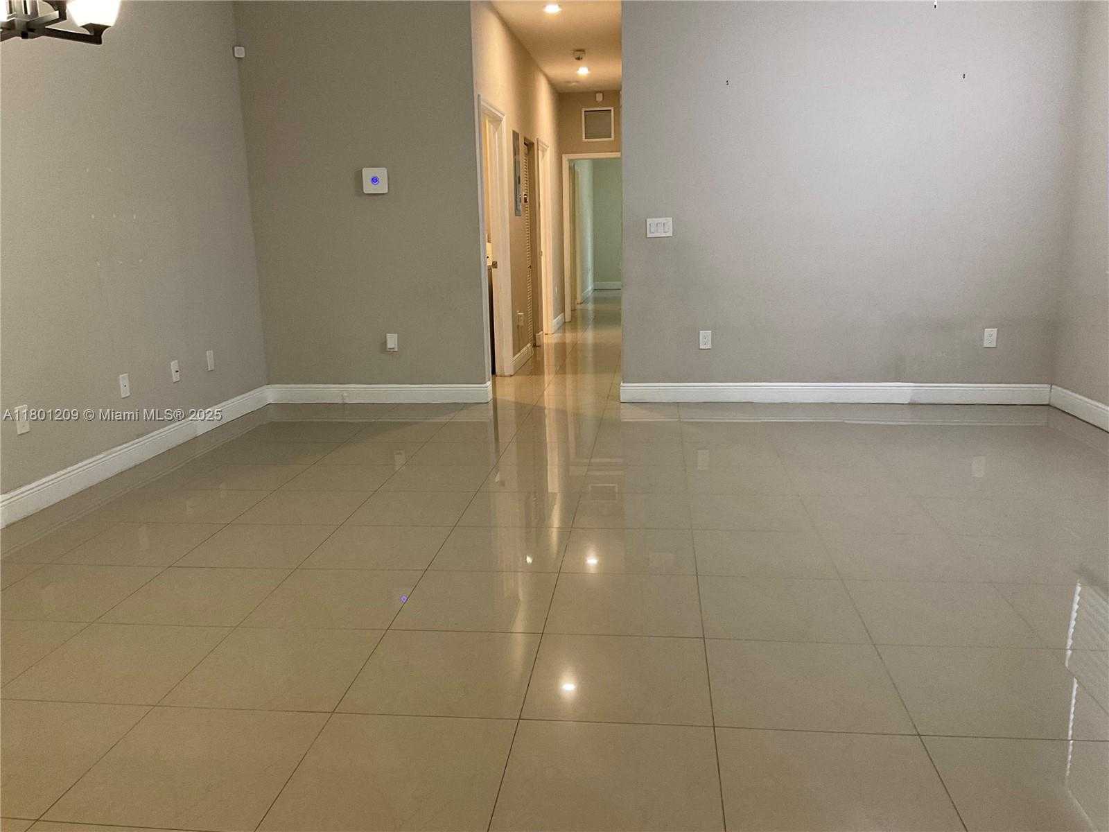 Small Image of 798 NORTH EAST 43 ST, Oakland Park Number 13