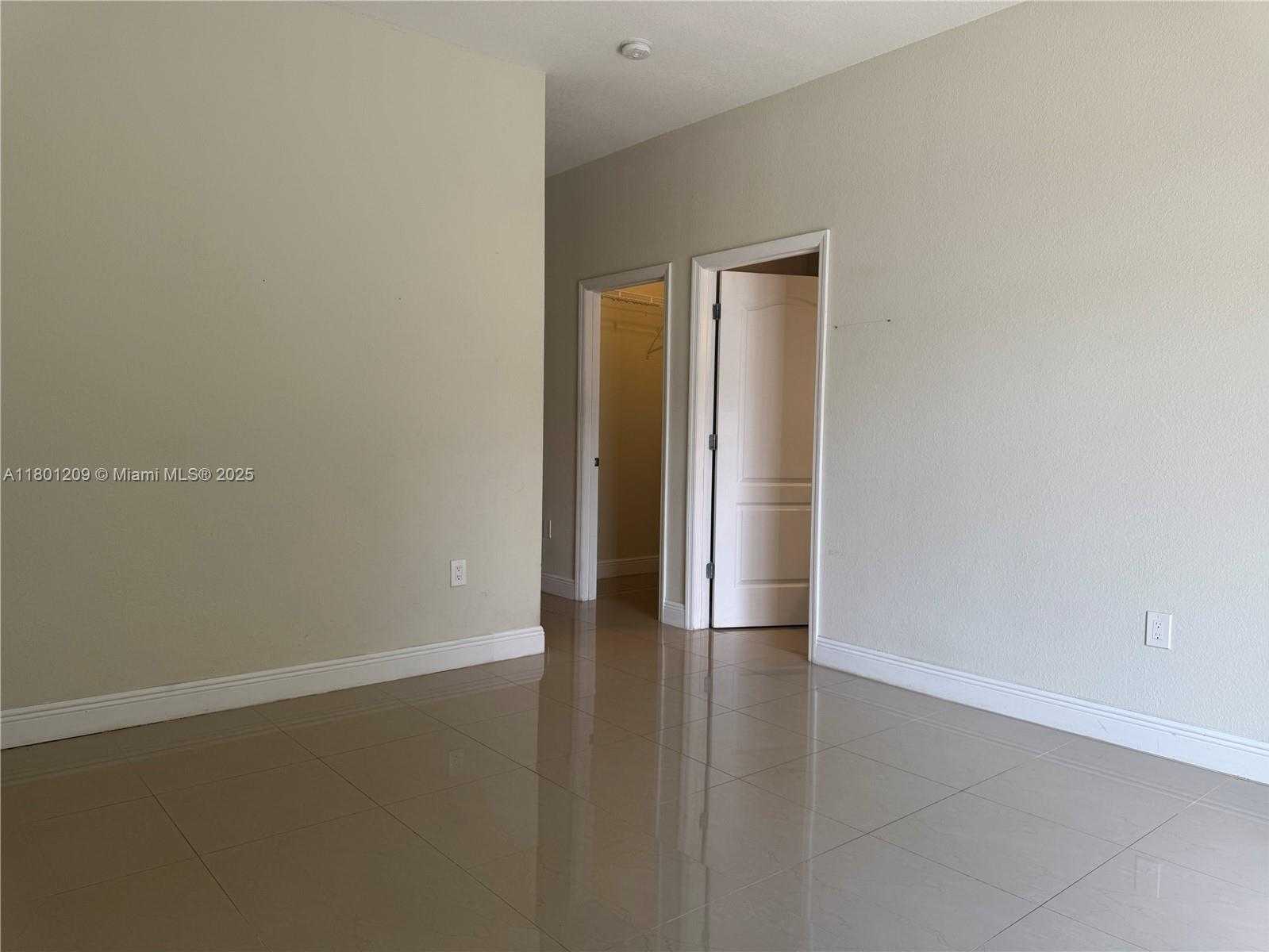 Small Image of 798 NORTH EAST 43 ST, Oakland Park Number 17