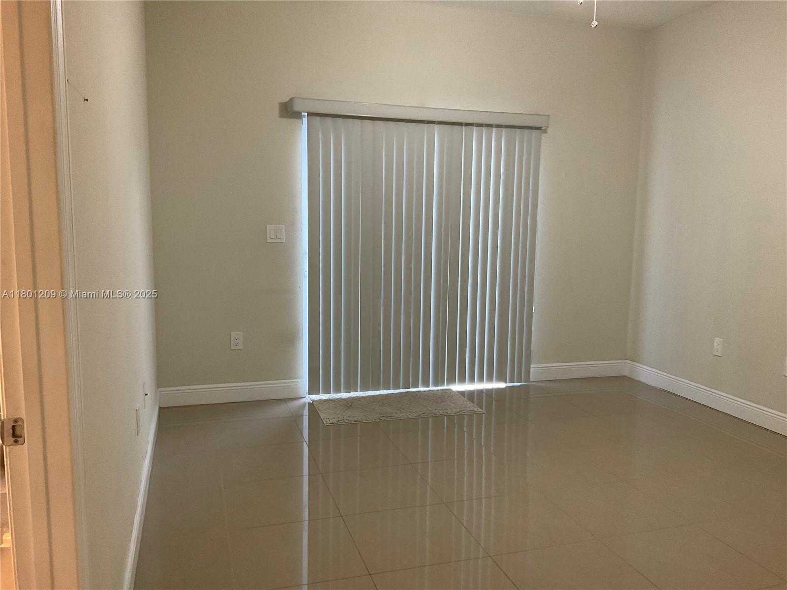 Small Image of 798 NORTH EAST 43 ST, Oakland Park Number 18