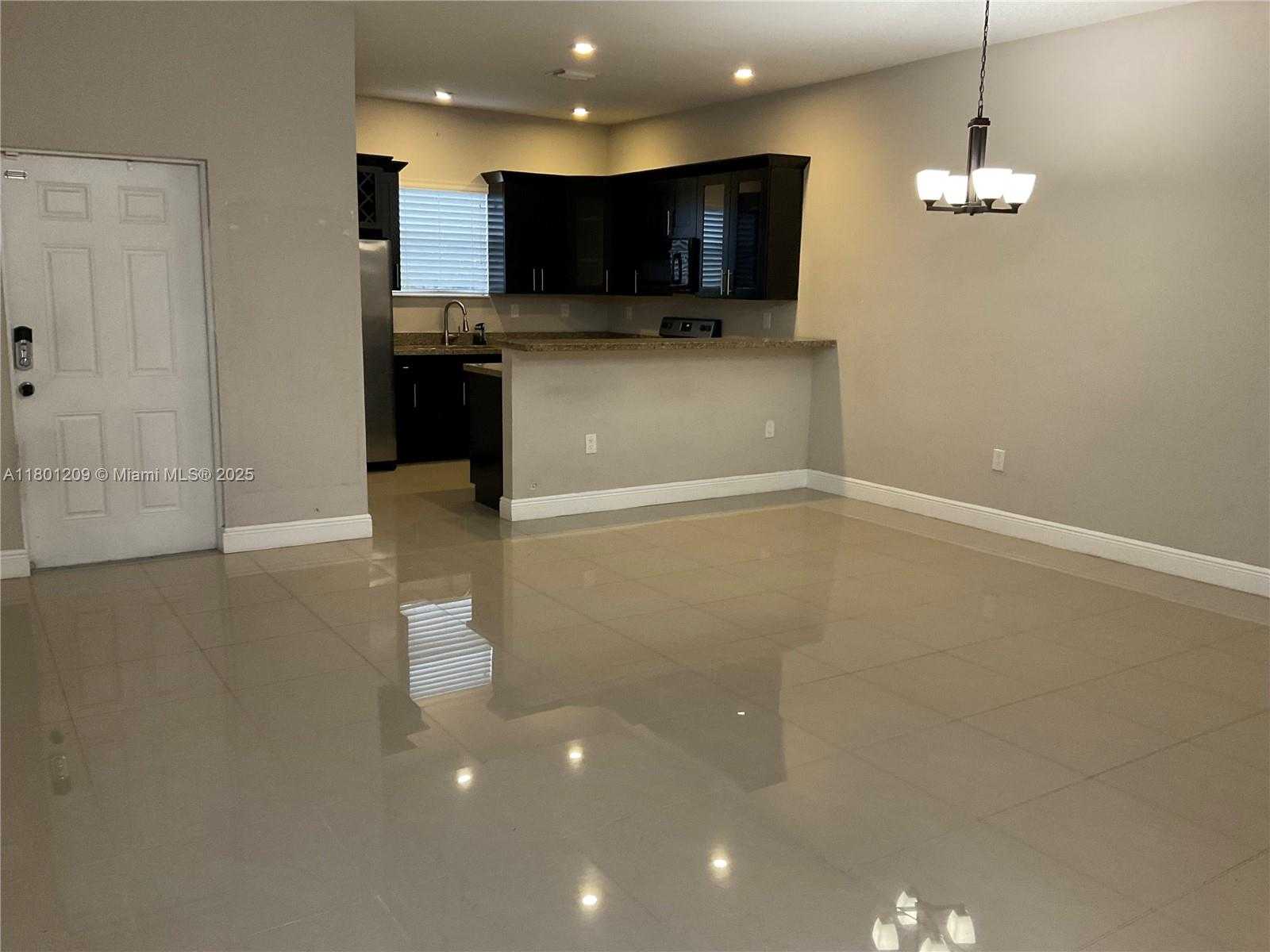 Small Image of 798 NORTH EAST 43 ST, Oakland Park Number 5
