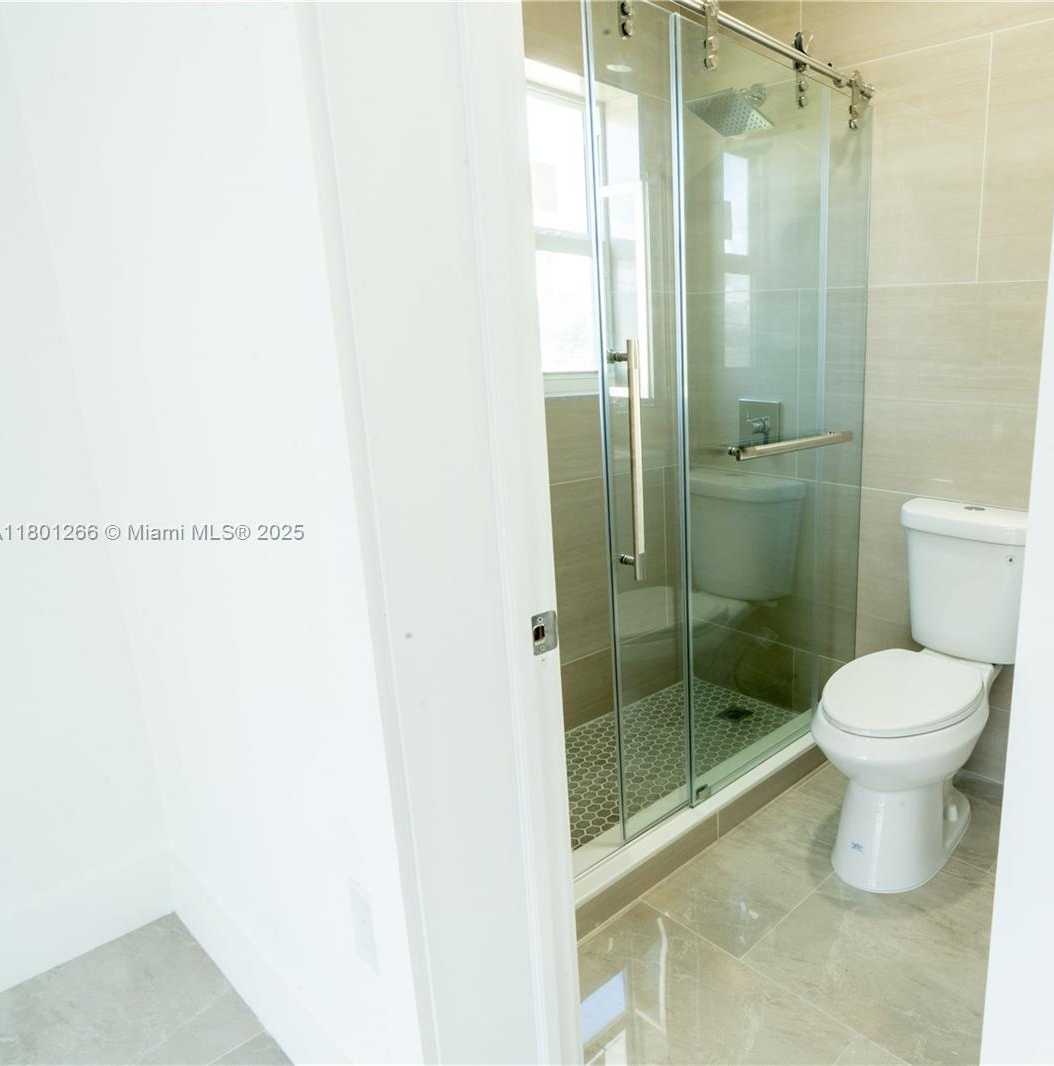 Small Image of 7115 RUE GRANVILLE, Miami Beach Number 12