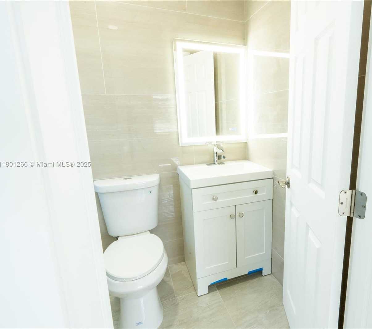 Small Image of 7115 RUE GRANVILLE, Miami Beach Number 18