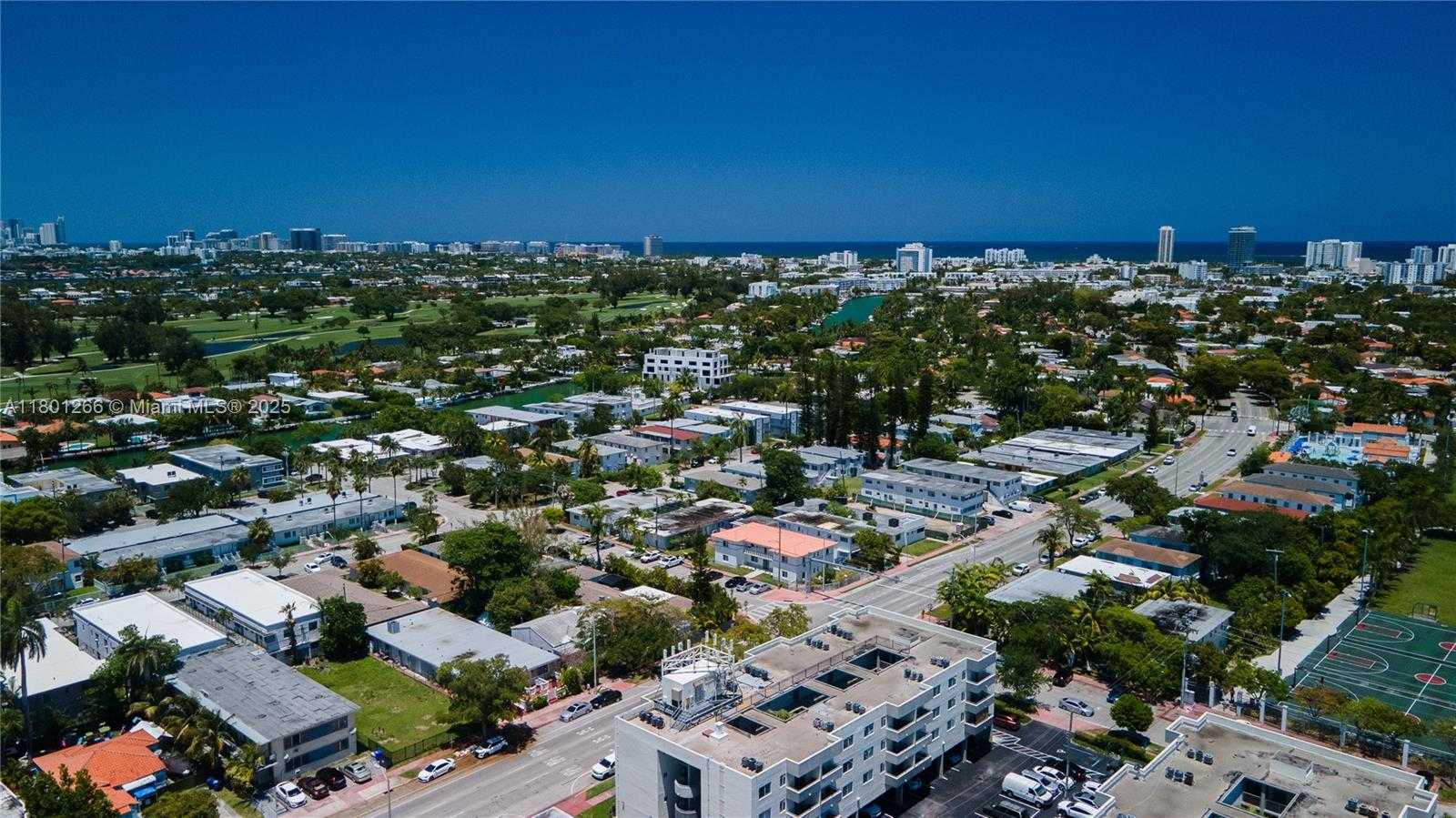 Small Image of 7115 RUE GRANVILLE, Miami Beach Number 22