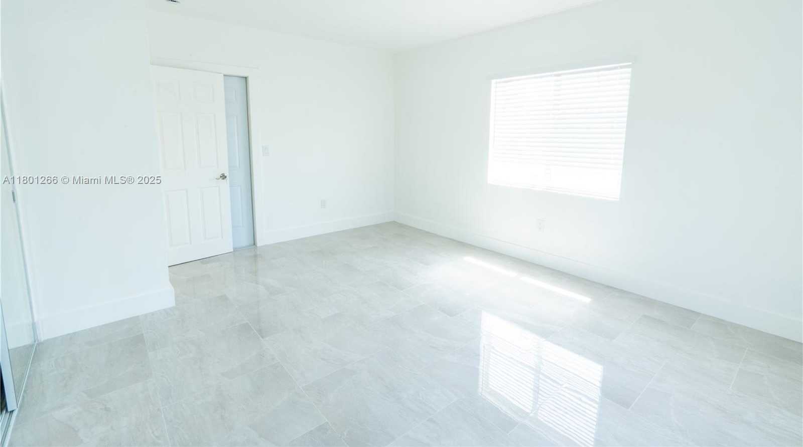 Small Image of 7115 RUE GRANVILLE, Miami Beach Number 8