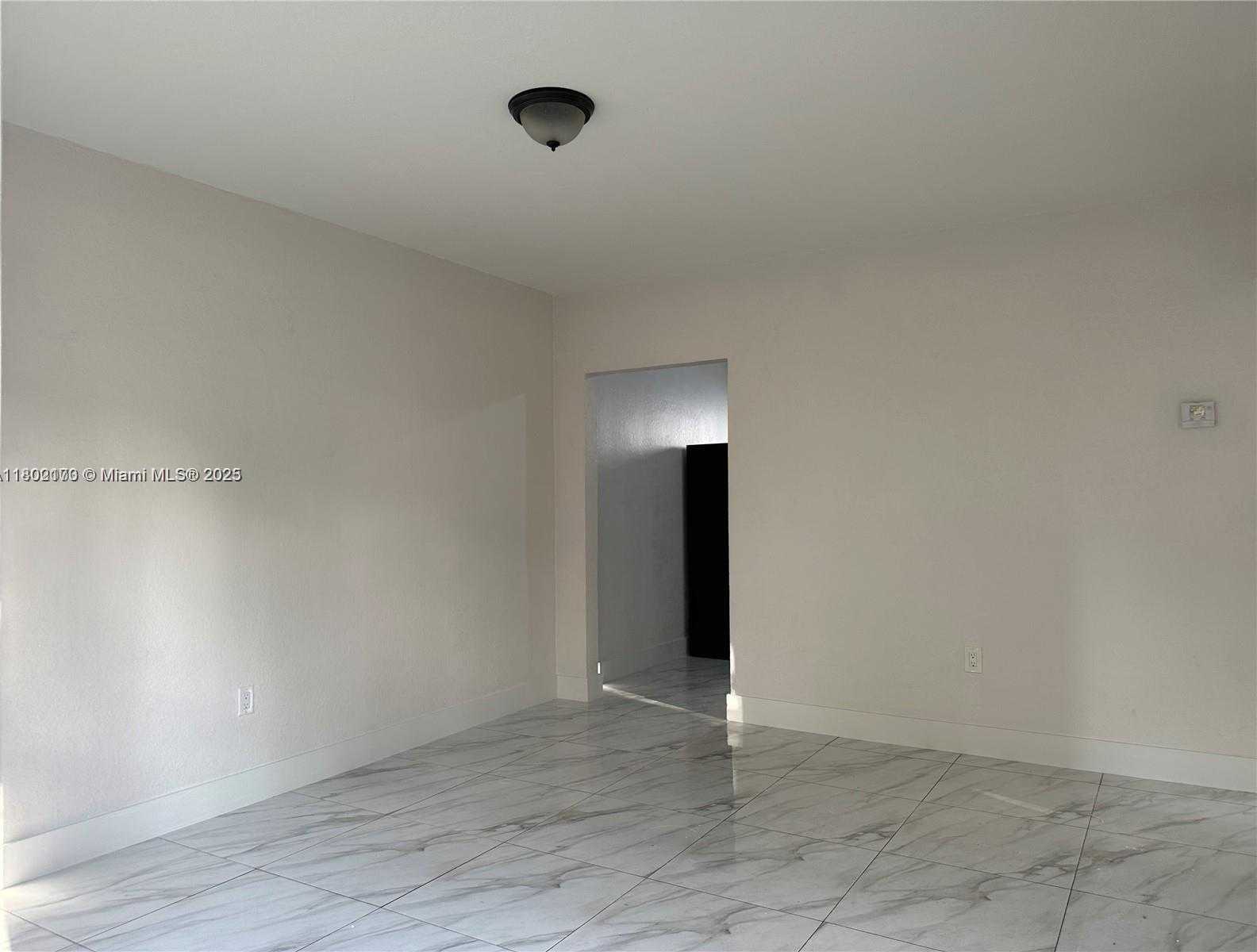 Small Image of 7001 NORTH WEST 6TH AVE, Miami Number 12