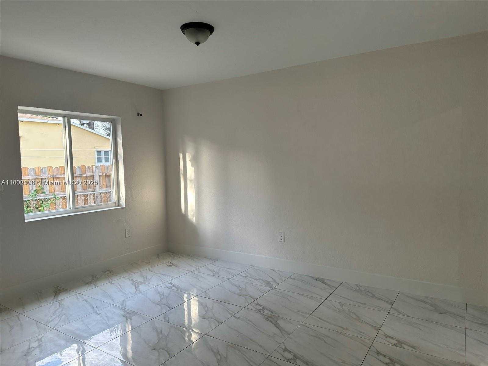 Small Image of 7001 NORTH WEST 6TH AVE, Miami Number 13