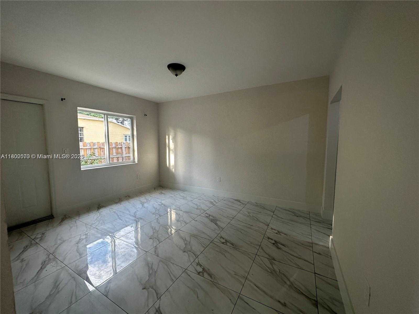 Small Image of 7001 NORTH WEST 6TH AVE, Miami Number 14