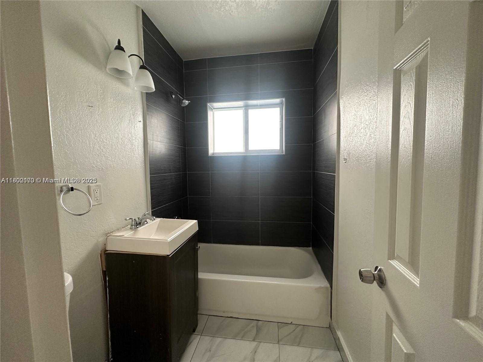 Small Image of 7001 NORTH WEST 6TH AVE, Miami Number 16