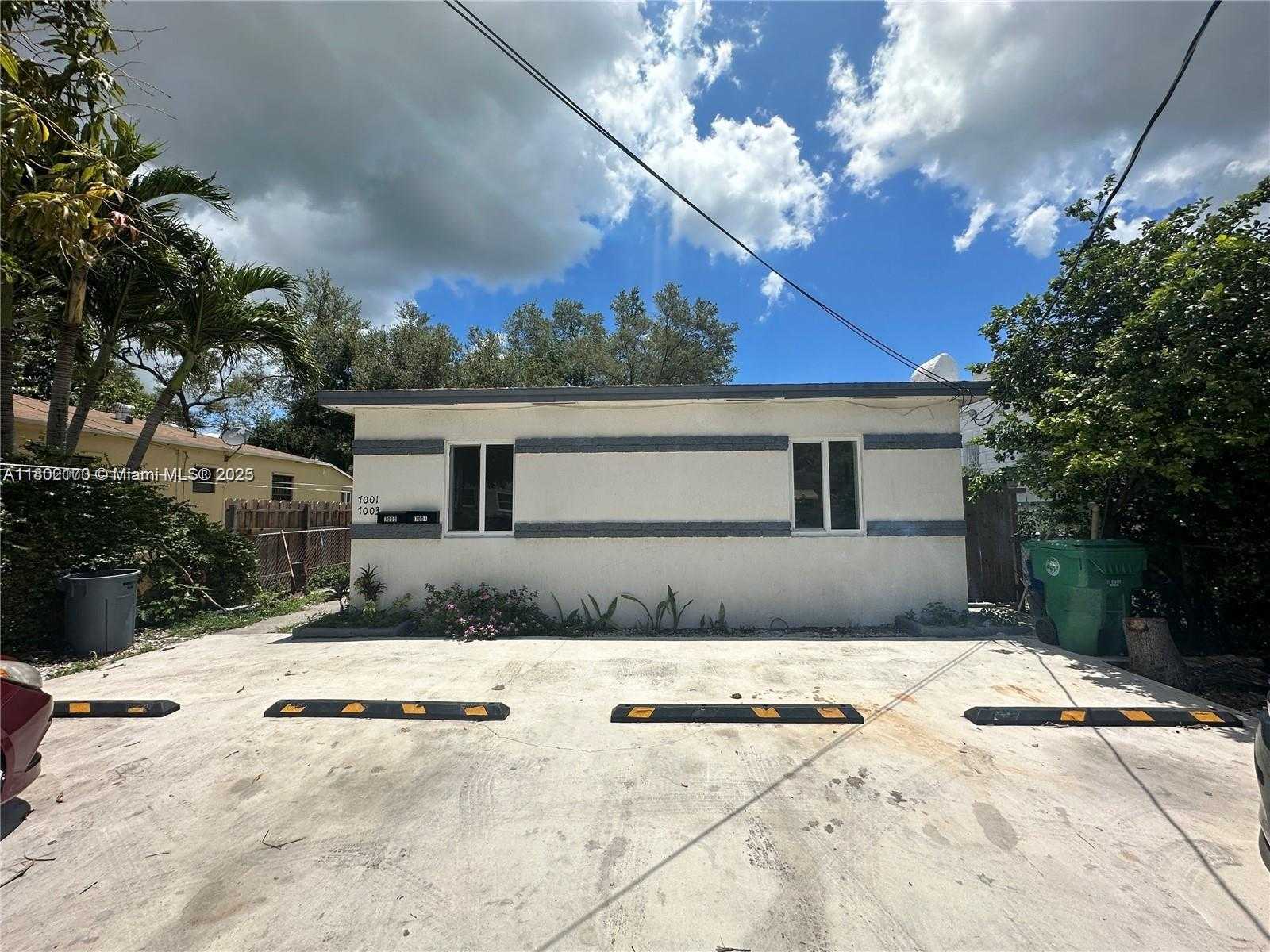 Small Image of 7001 NORTH WEST 6TH AVE, Miami Number 2