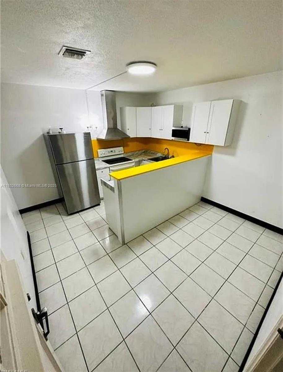 Small Image of 422 NORTH WEST 25TH CT #2, Miami Number 11