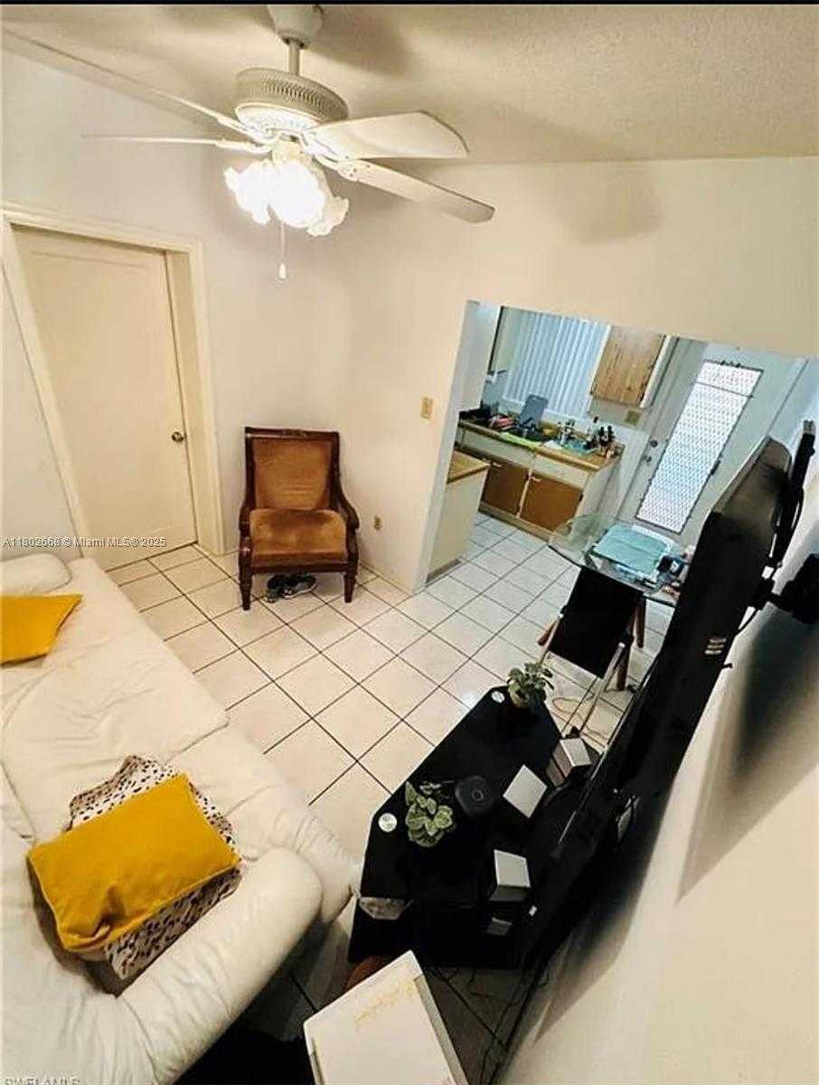 Small Image of 422 NORTH WEST 25TH CT #2, Miami Number 9
