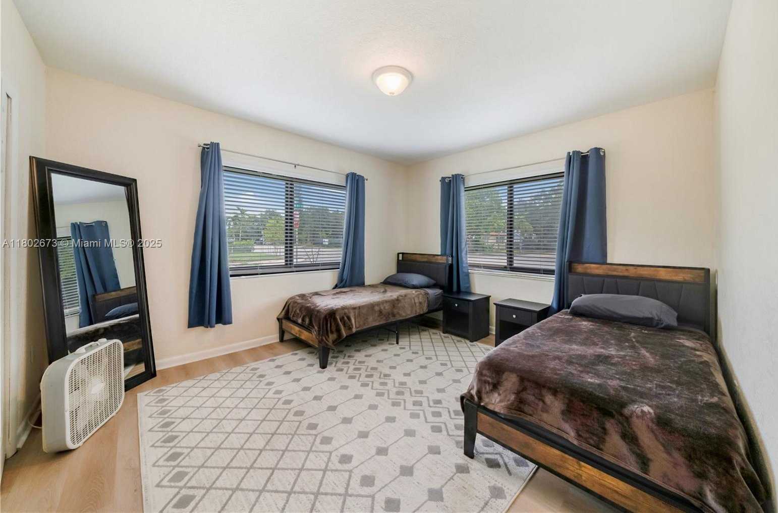Small Image of 2 NORTH WEST 47TH ST #2, Miami Number 14