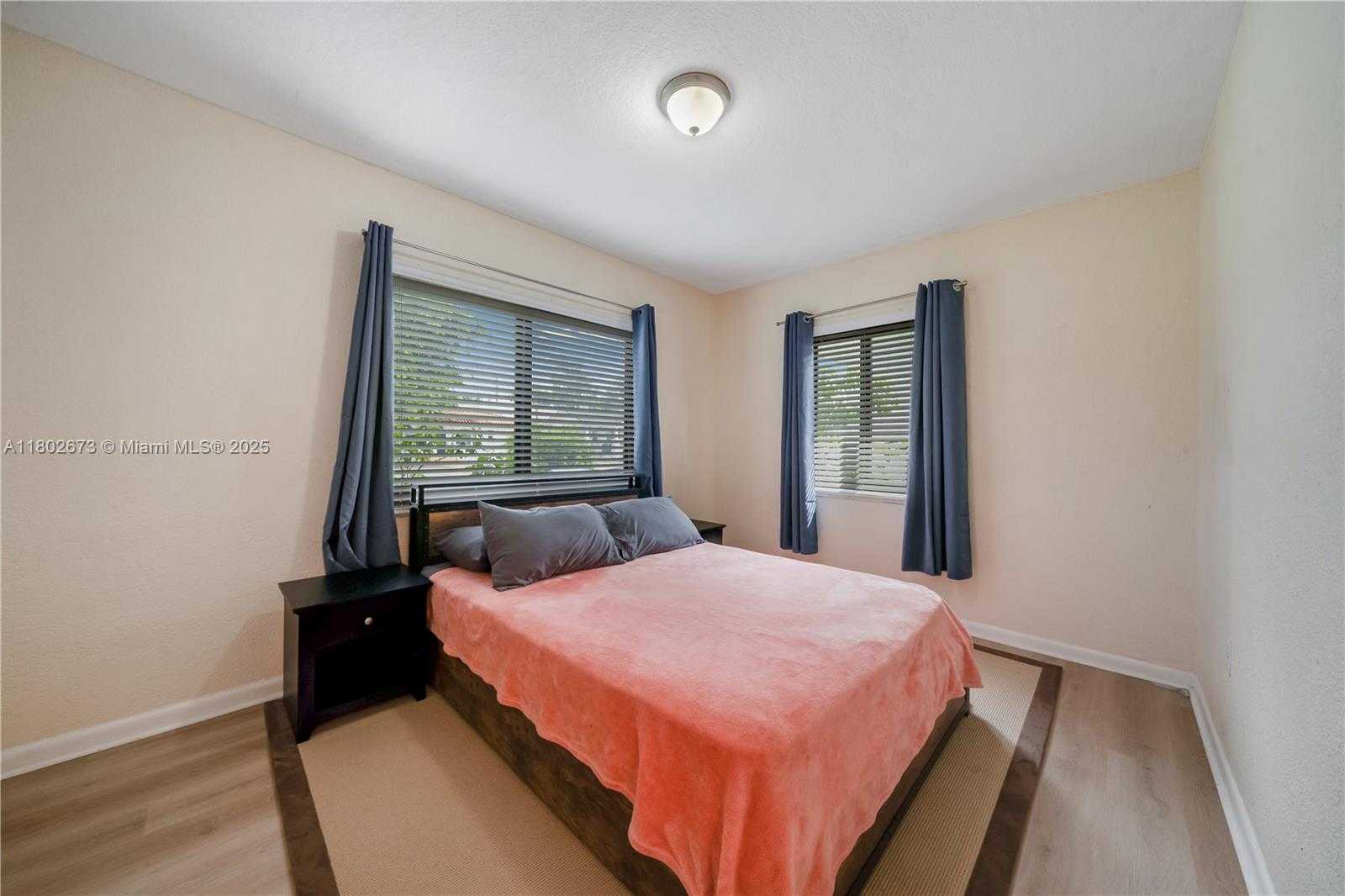 Small Image of 2 NORTH WEST 47TH ST #2, Miami Number 16