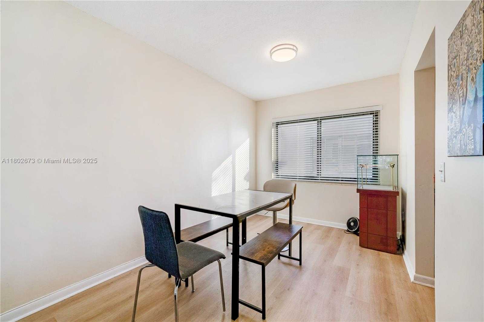Small Image of 2 NORTH WEST 47TH ST #2, Miami Number 22
