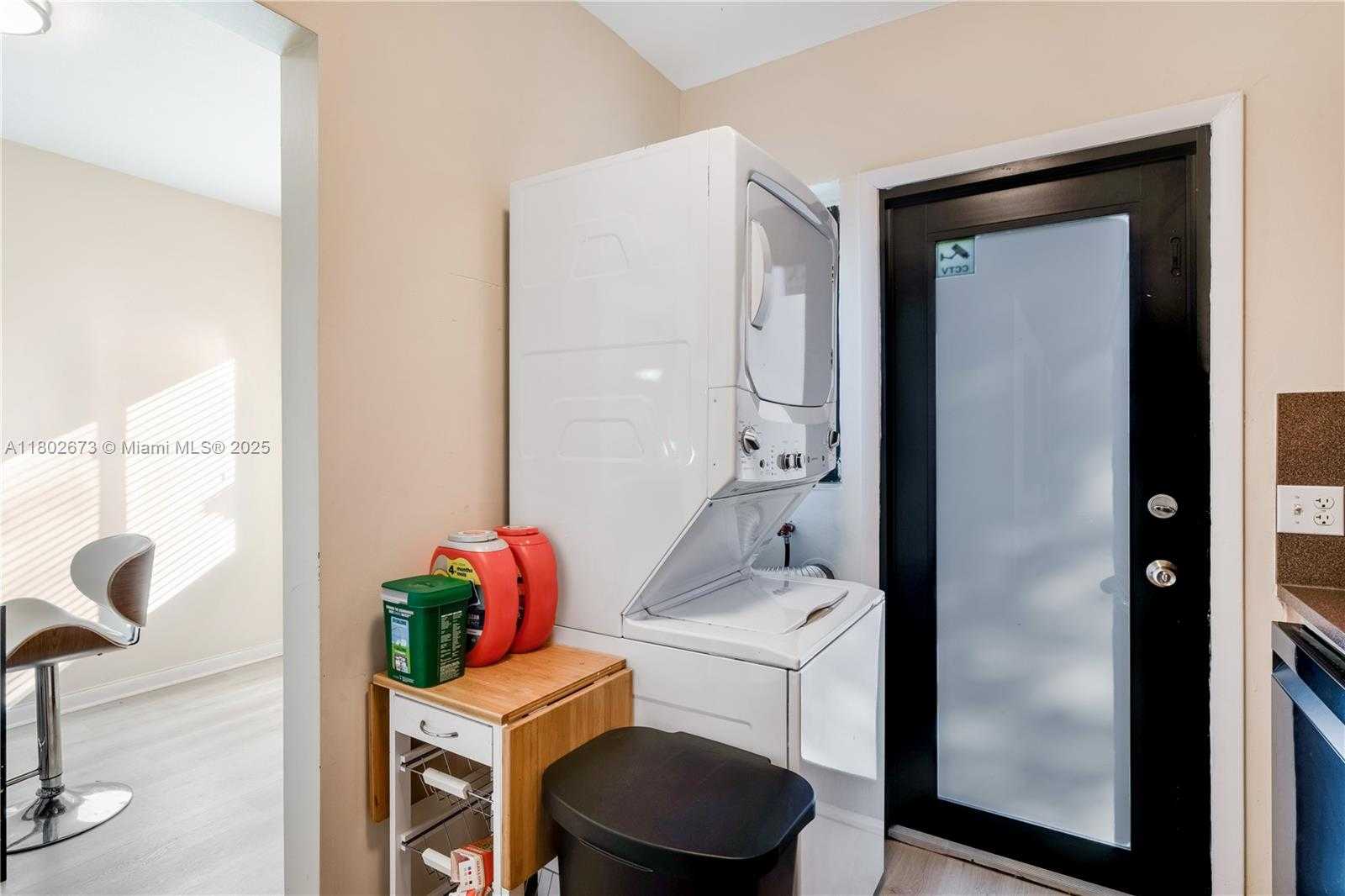 Small Image of 2 NORTH WEST 47TH ST #2, Miami Number 25