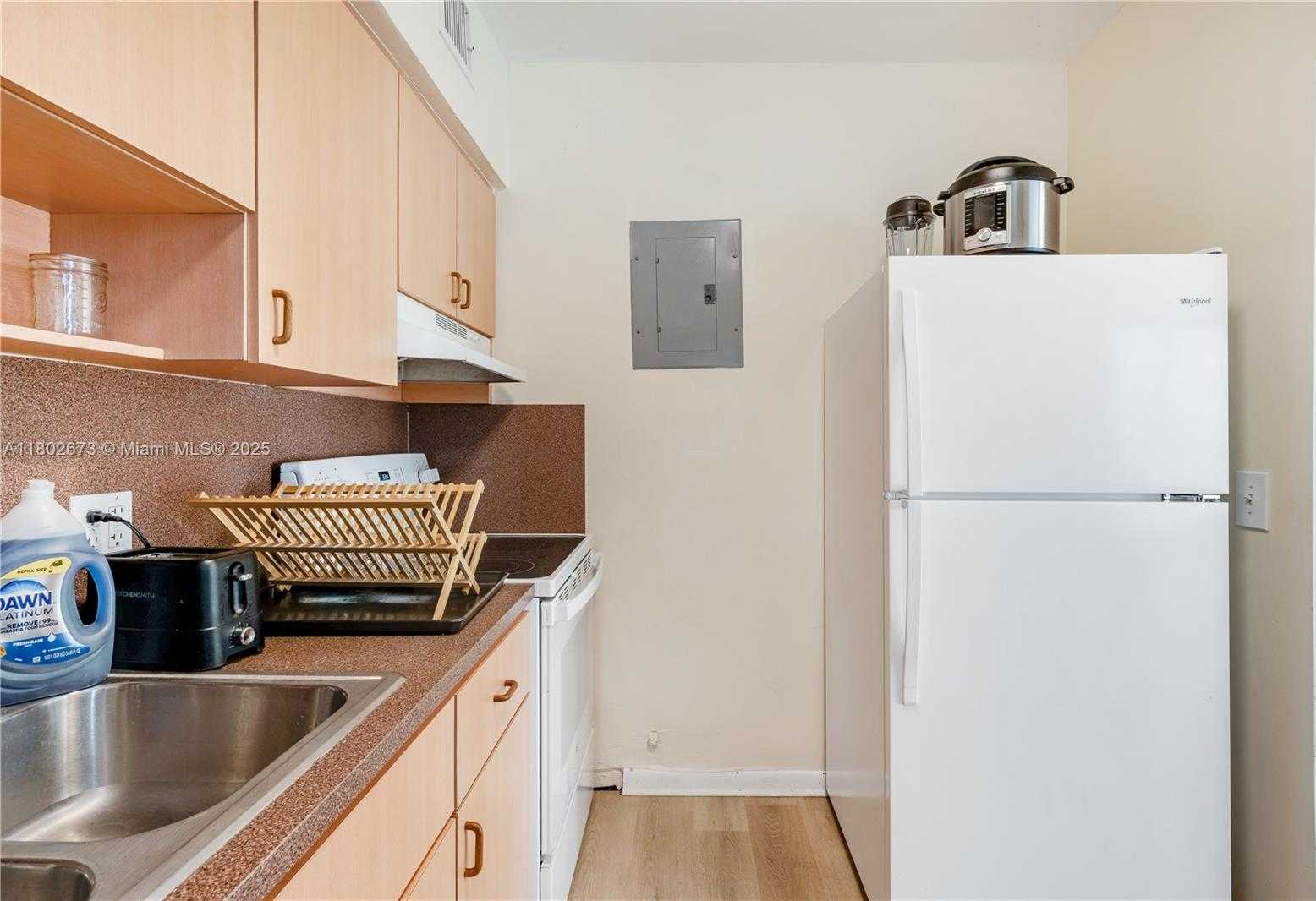 Small Image of 2 NORTH WEST 47TH ST #2, Miami Number 26
