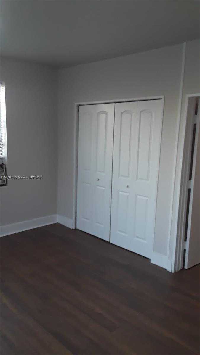 Small Image of 1554 SOUTH WEST 5TH ST, Miami Number 10