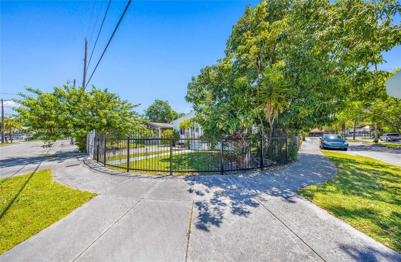Small Image of 1515 NORTH WEST 49TH ST #2, Miami Number 19