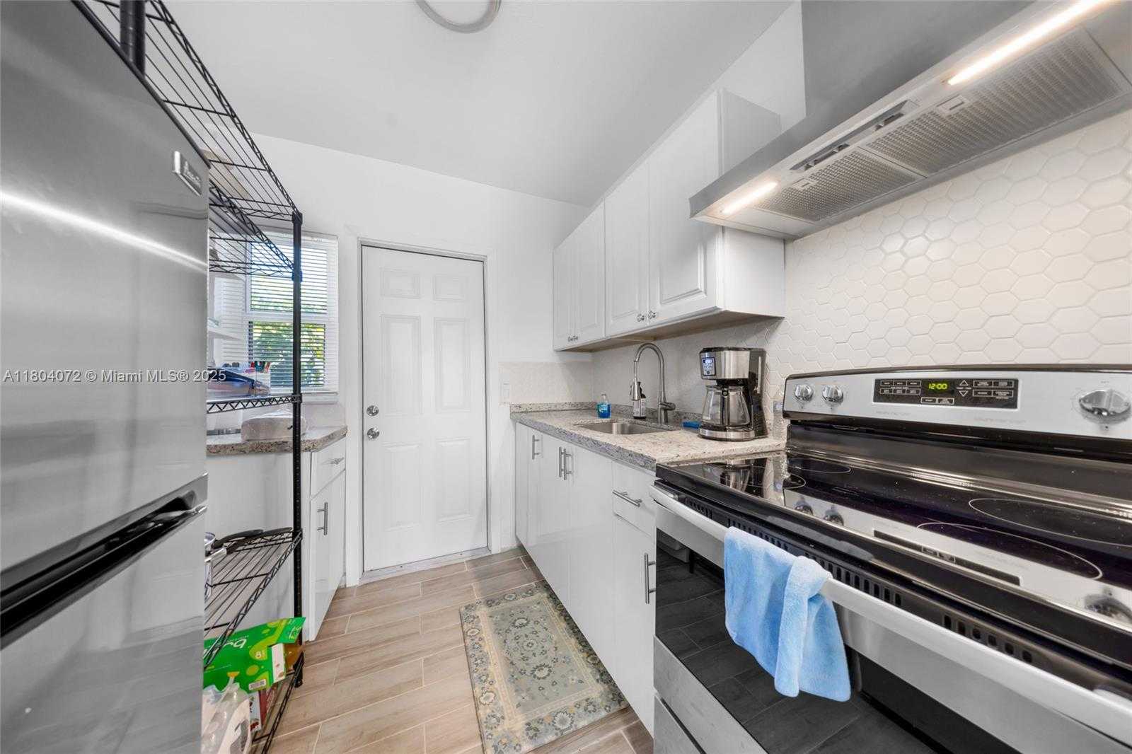 Small Image of 1515 NORTH WEST 49TH ST #2, Miami Number 27