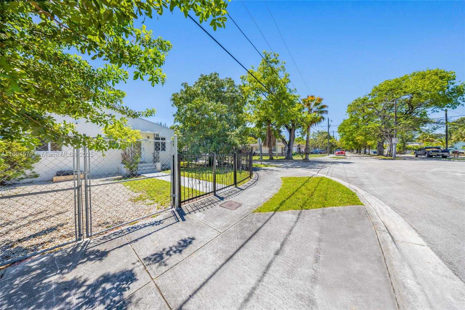 Small Image of 1515 NORTH WEST 49TH ST #2, Miami Number 30
