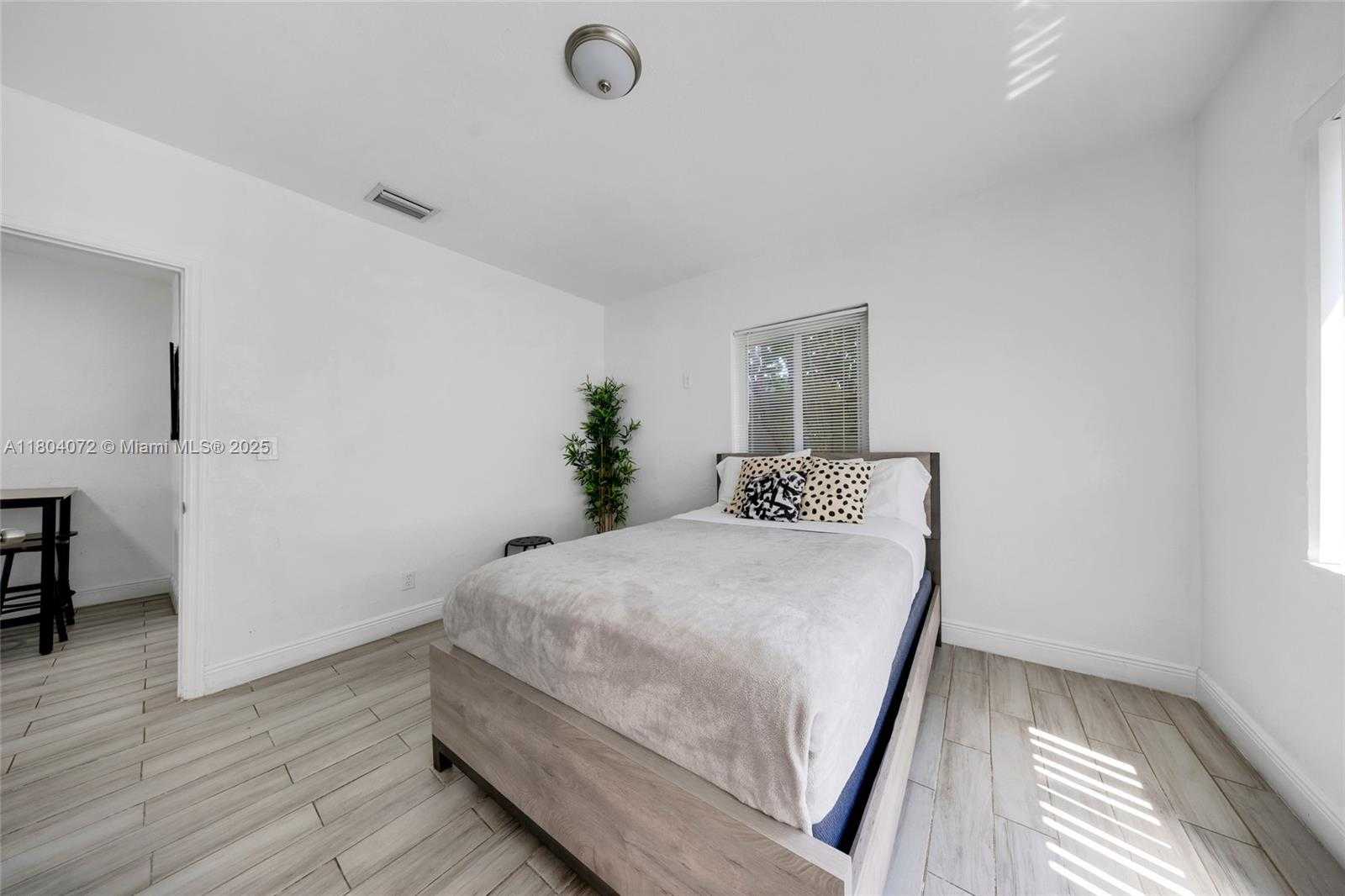 Small Image of 1515 NORTH WEST 49TH ST #2, Miami Number 38