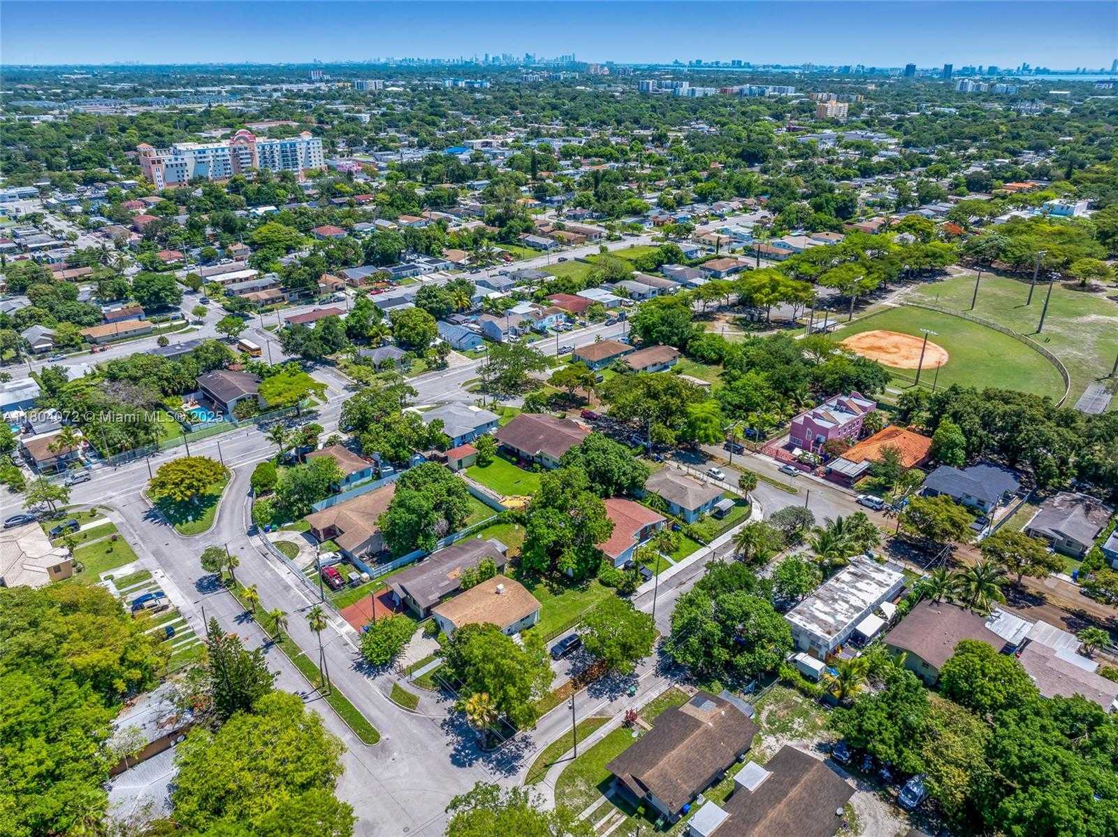Small Image of 1515 NORTH WEST 49TH ST #2, Miami Number 4