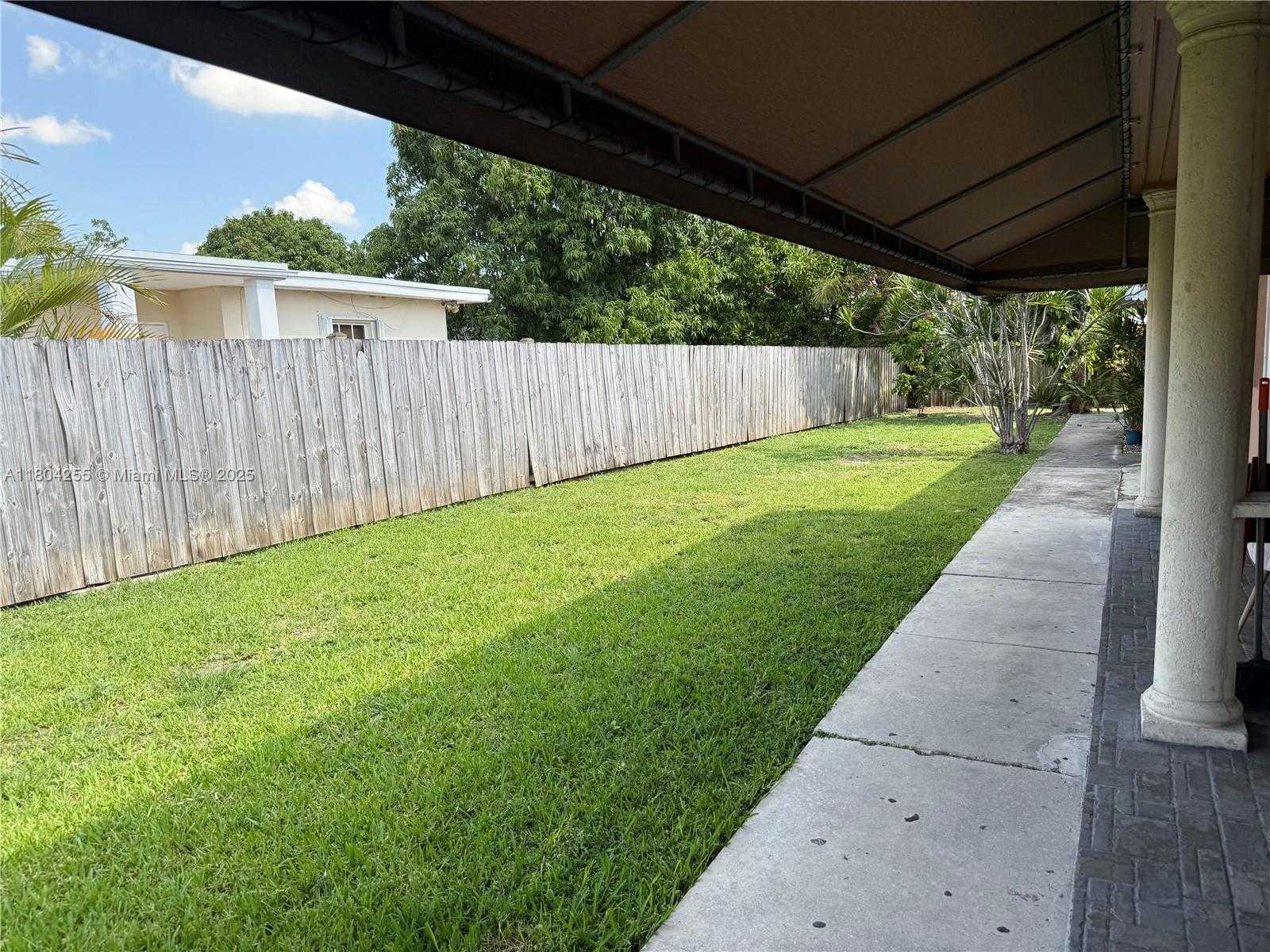 Small Image of 2445 SOUTH WEST 18TH ST #8, Miami Number 10