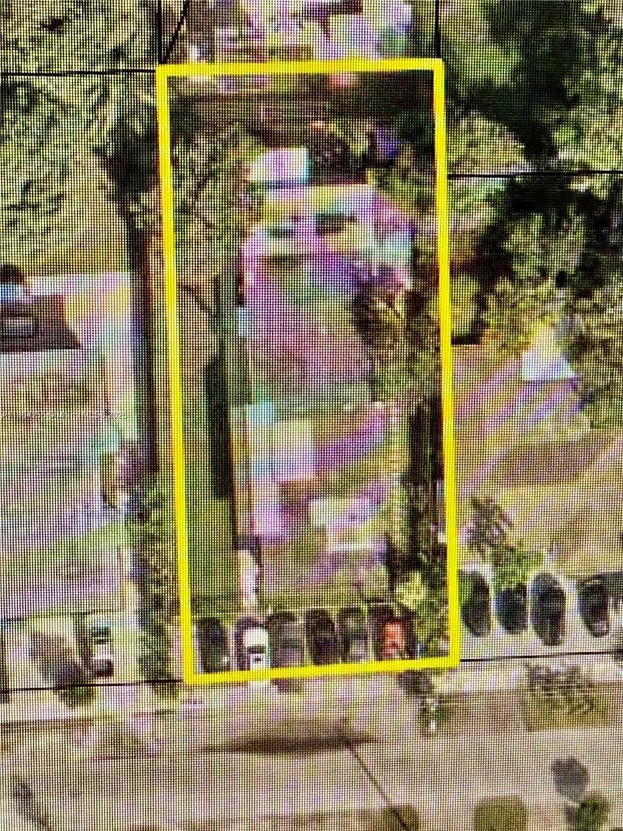 Small Image of 2445 SOUTH WEST 18TH ST #8, Miami Number 3