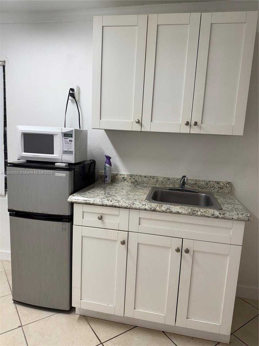 Small Image of 2445 SOUTH WEST 18TH ST #8, Miami Number 6
