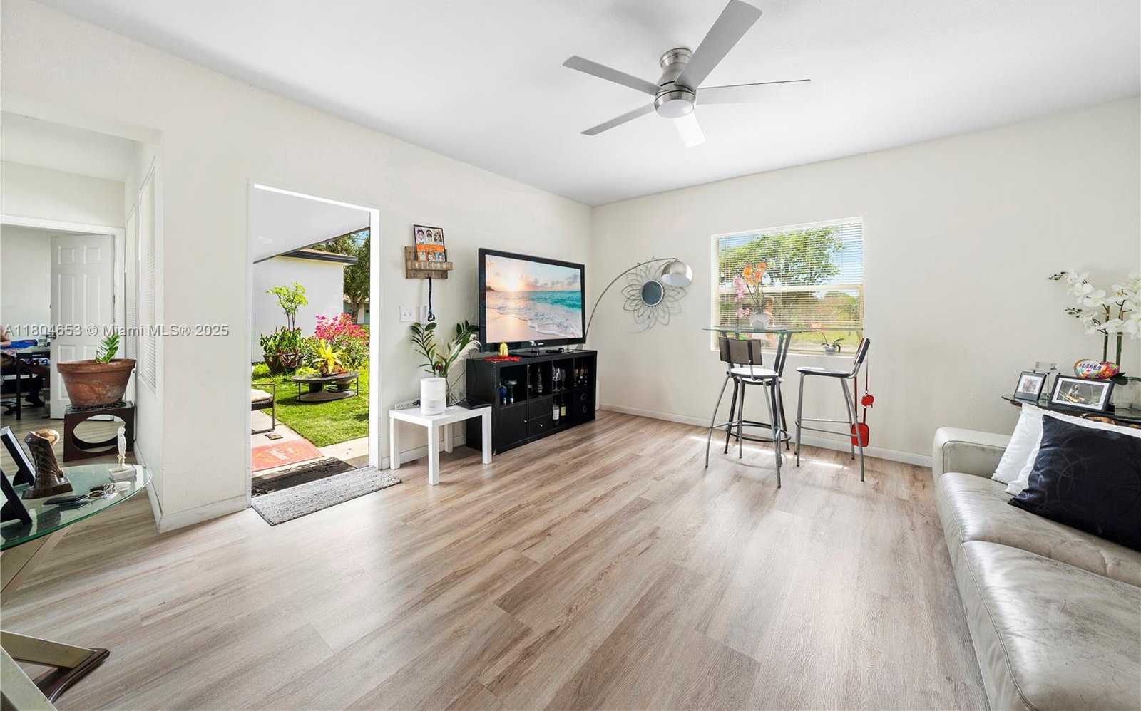 Small Image of 504 SOUTH WEST 5TH AVE, Hallandale Beach Number 20