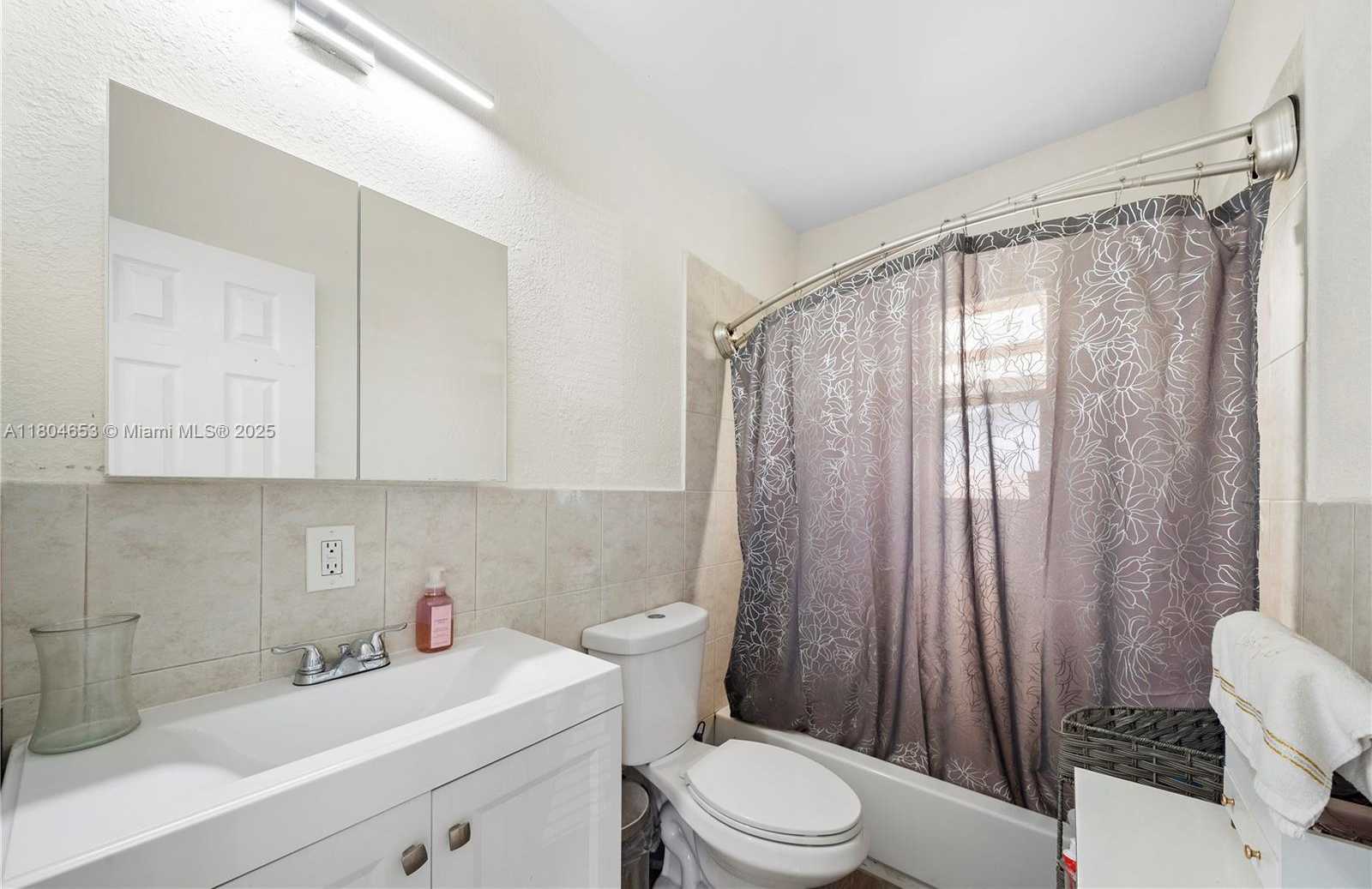 Small Image of 504 SOUTH WEST 5TH AVE, Hallandale Beach Number 25
